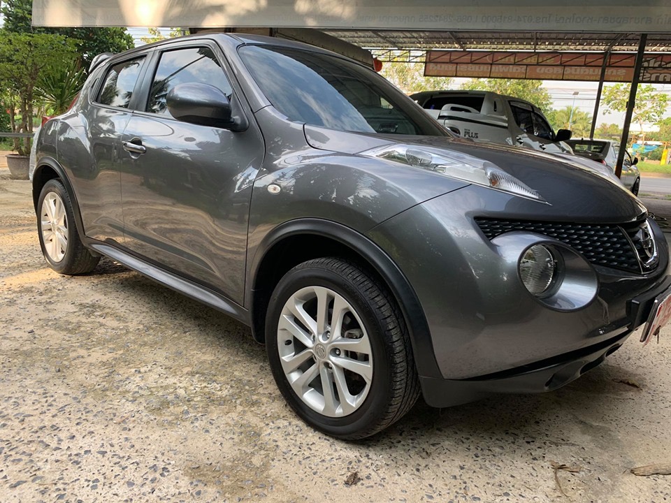 Nissan Juke ปี 2014 สีเทา