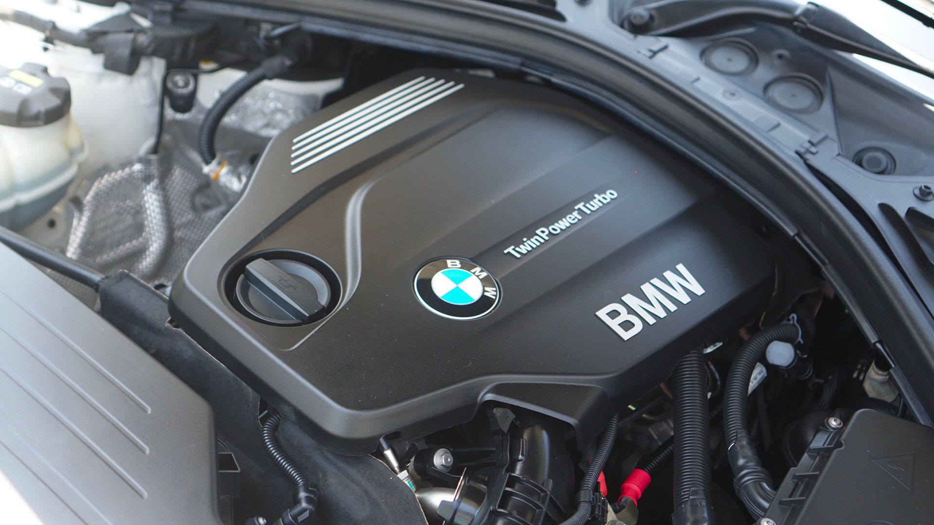 2018 BMW Bmw 320d Msport แท้โรงงาน สีขาว (รูปที่ 18)