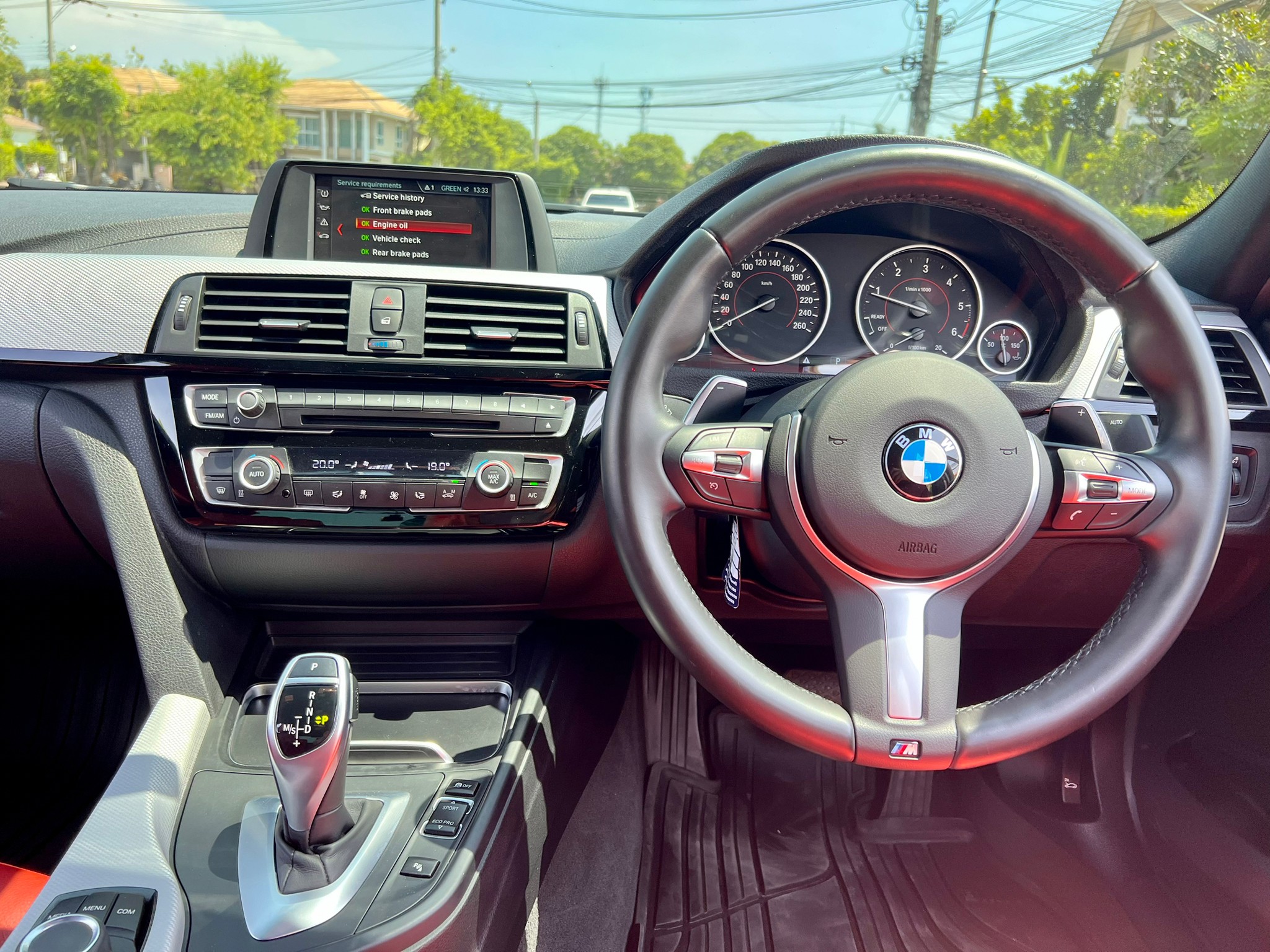 2018 BMW Bmw 320d Msport แท้โรงงาน สีขาว (รูปที่ 15)