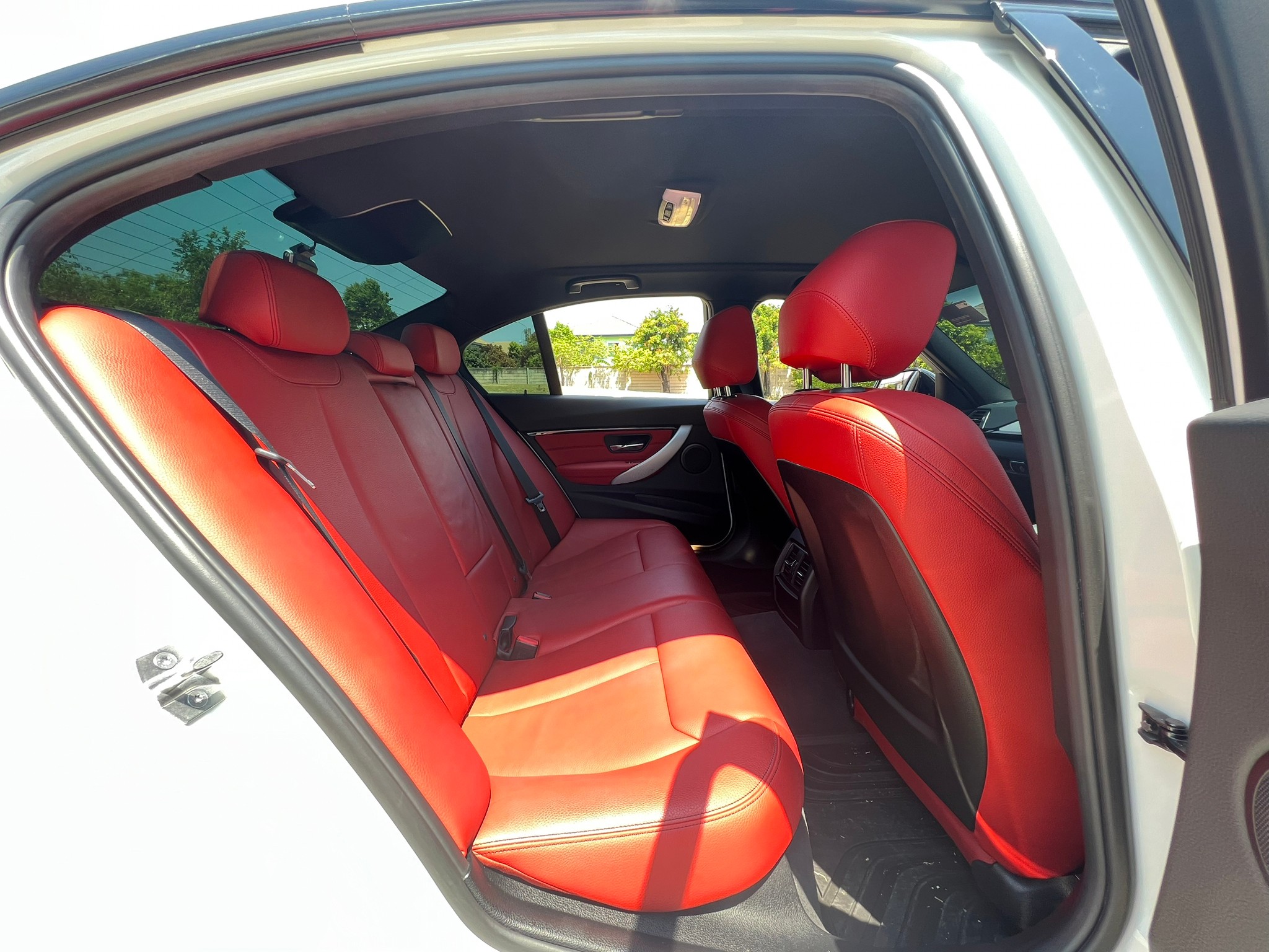 2018 BMW Bmw 320d Msport แท้โรงงาน สีขาว (รูปที่ 19)
