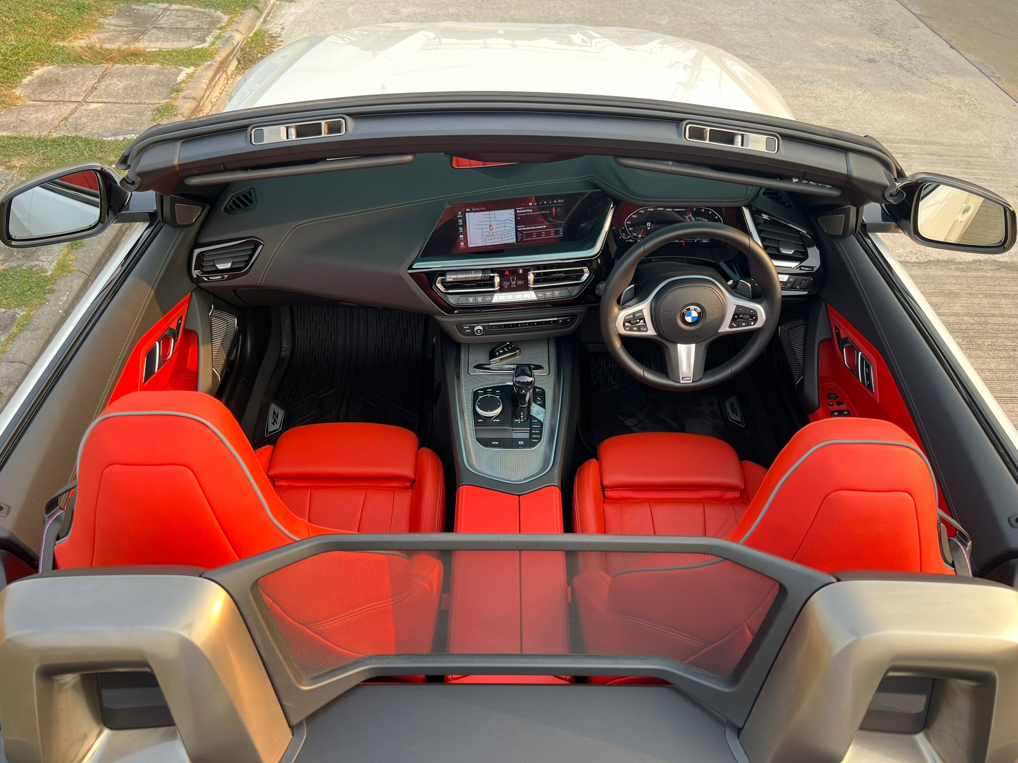 2019 BMW Z4 G29 สีขาว (รูปที่ 9)