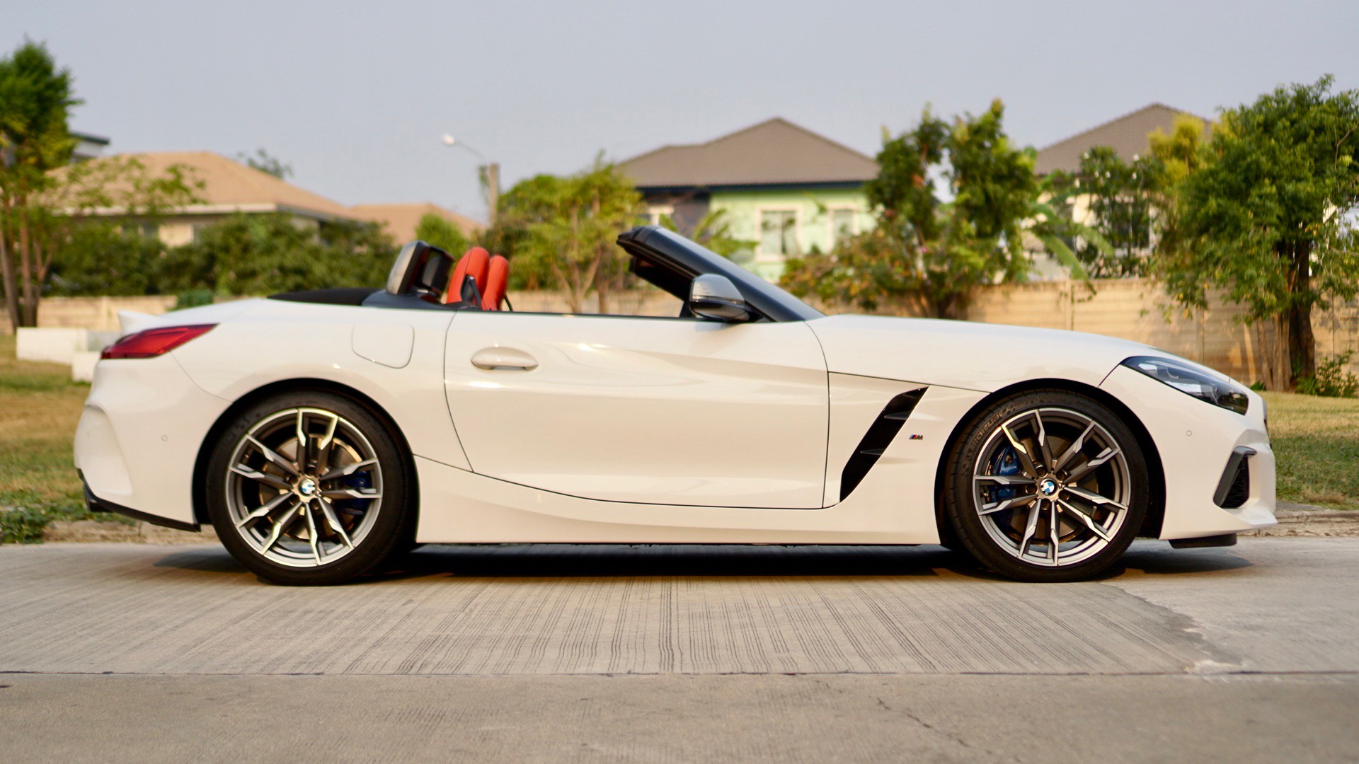 2019 BMW Z4 G29 สีขาว (รูปที่ 5)