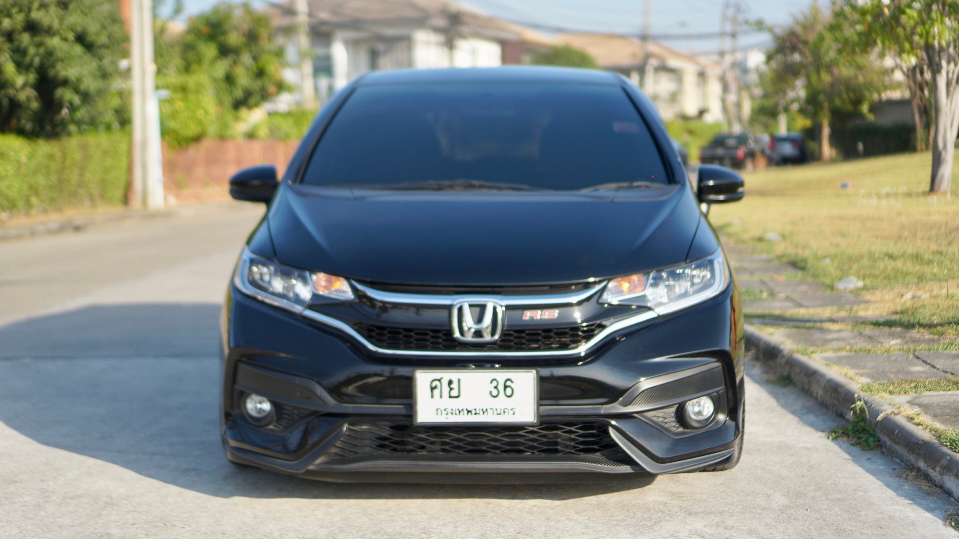 2015 Honda Jazz GK สีดำ (รูปที่ 7)
