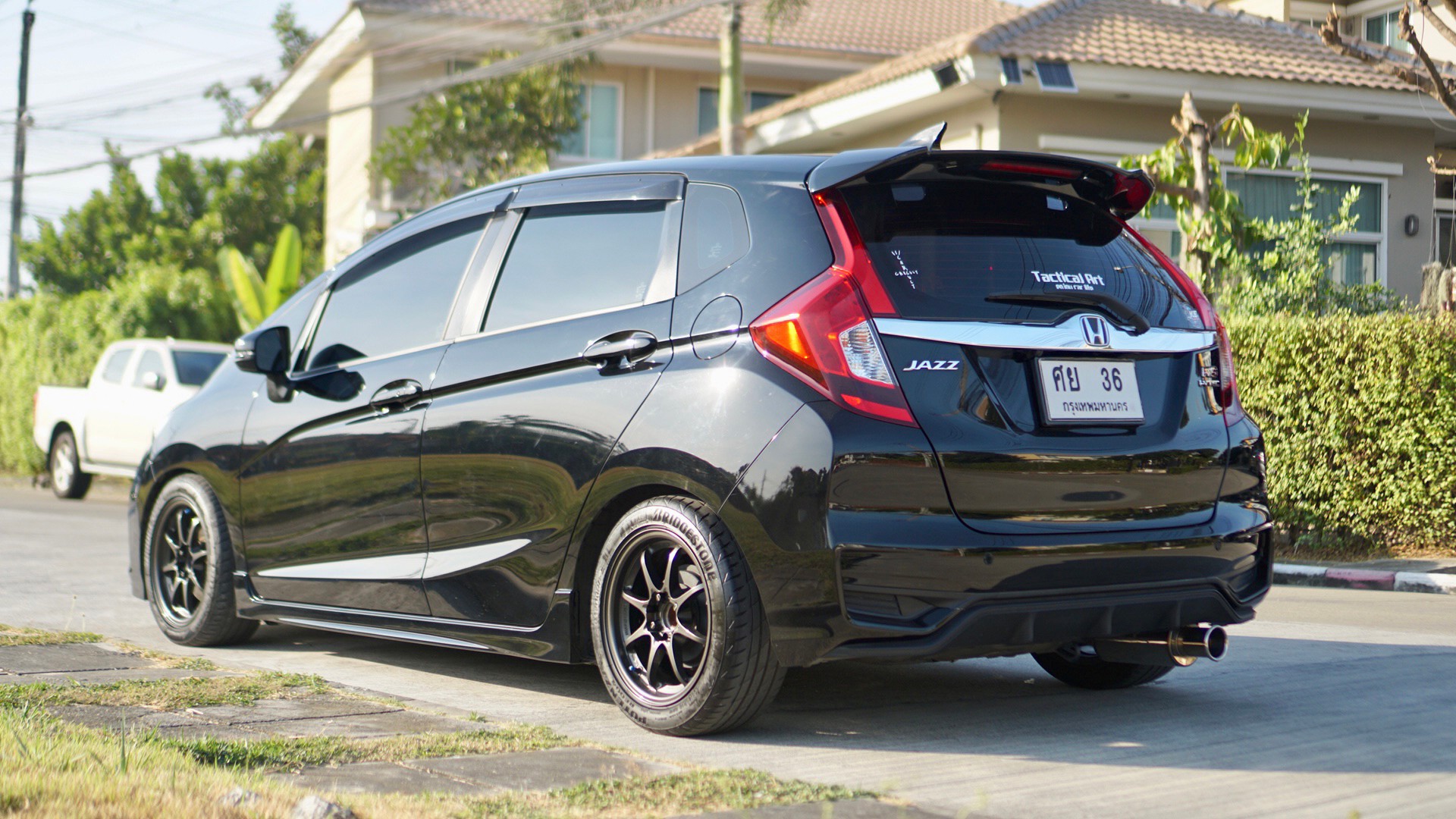 2015 Honda Jazz GK สีดำ (รูปที่ 13)