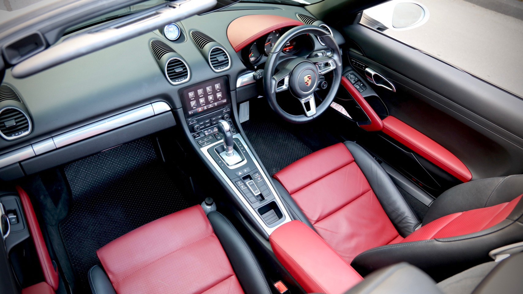 2017 Porsche 718 Boxster (Cayman) 718 Boxster สีขาว (รูปที่ 7)