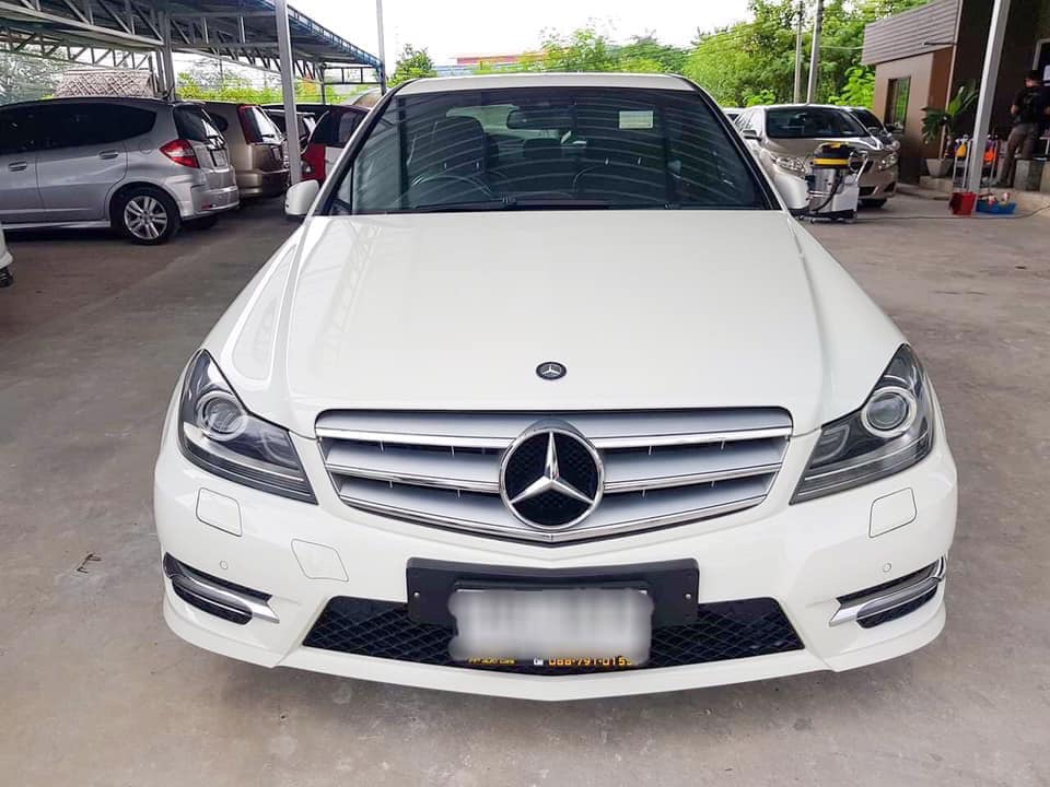 Mercedes-Benz C-Class W204 C180 ปี 2013 สีขาว (รูปที่ 2)