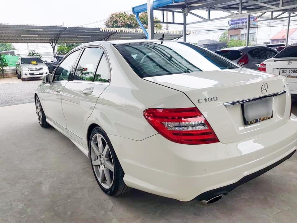 Mercedes-Benz C-Class W204 C180 ปี 2013 สีขาว