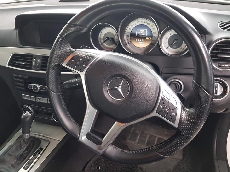 Mercedes-Benz C-Class W204 C180 ปี 2013 สีขาว (รูปที่ 9)