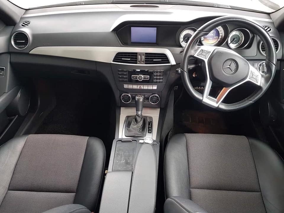 Mercedes-Benz C-Class W204 C180 ปี 2013 สีขาว (รูปที่ 8)
