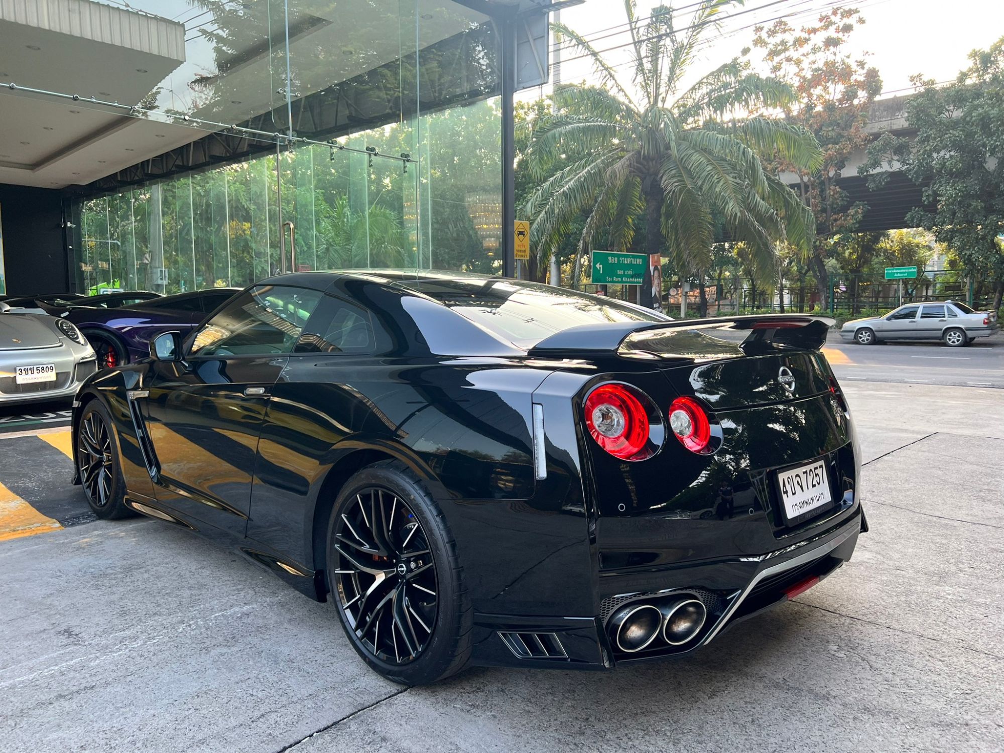 2022 Nissan GT-R (R35) สีดำ