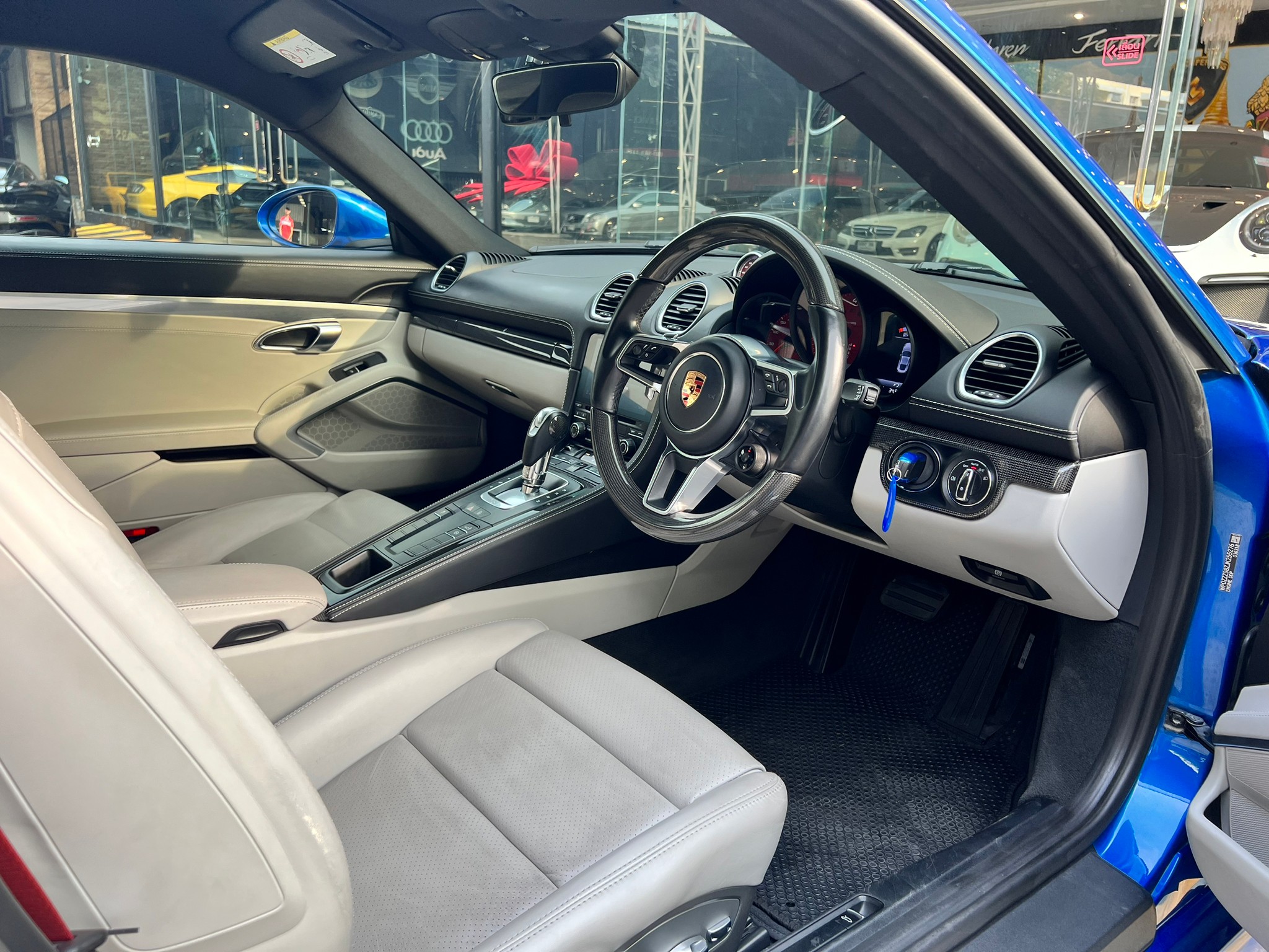 2018 Porsche 718 Boxster (Cayman) 718 Cayman สีน้ำเงิน (รูปที่ 7)