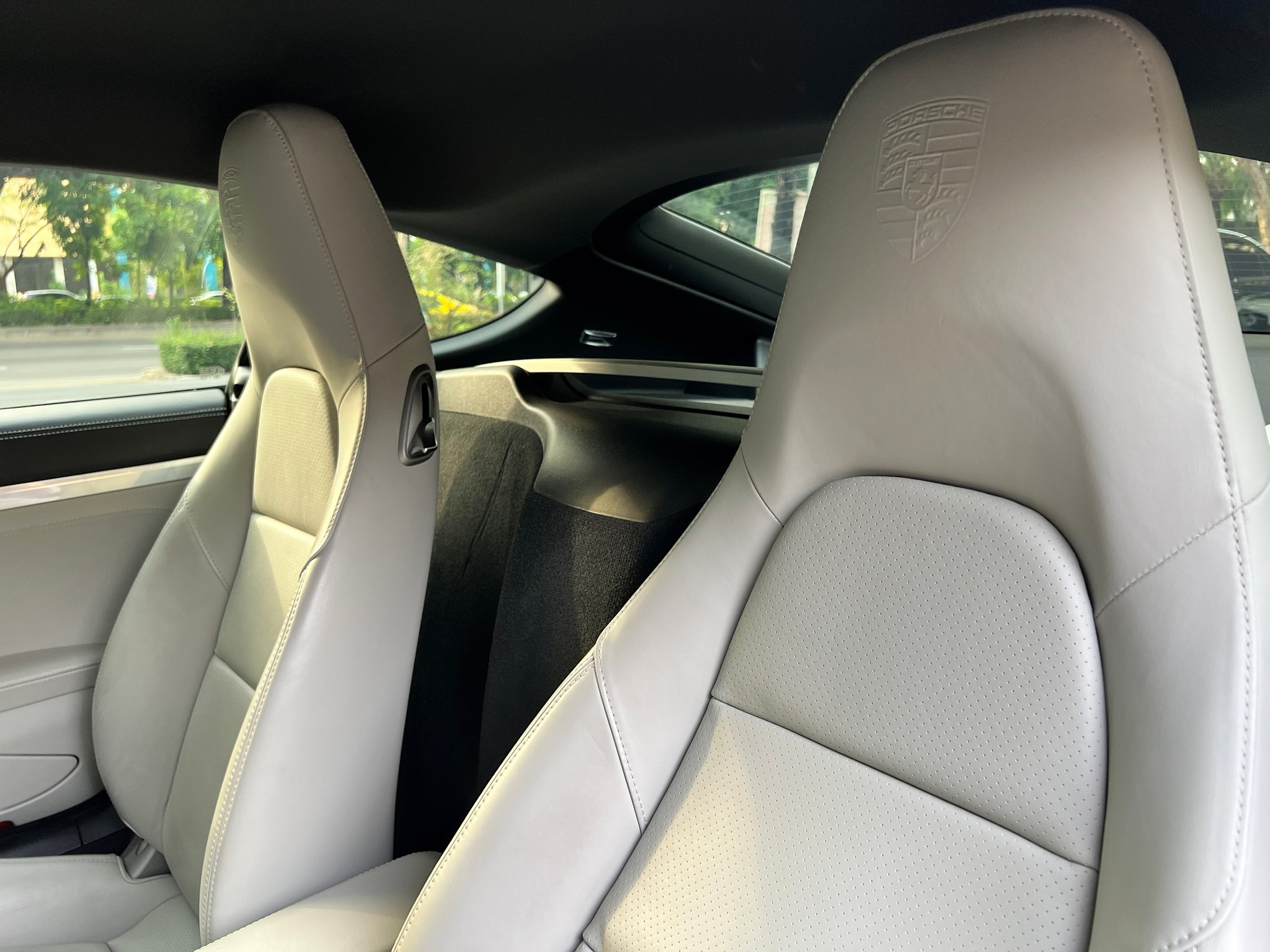 2018 Porsche 718 Boxster (Cayman) 718 Cayman สีน้ำเงิน (รูปที่ 14)
