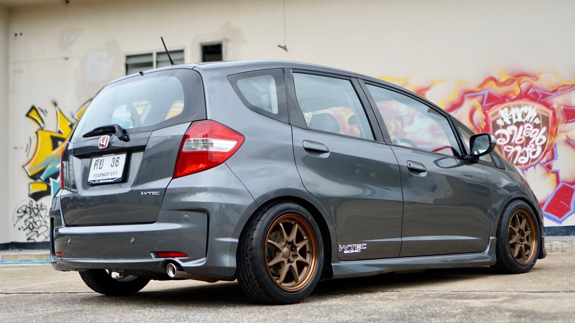 2013 Honda Jazz GE สีดำ (รูปที่ 15)