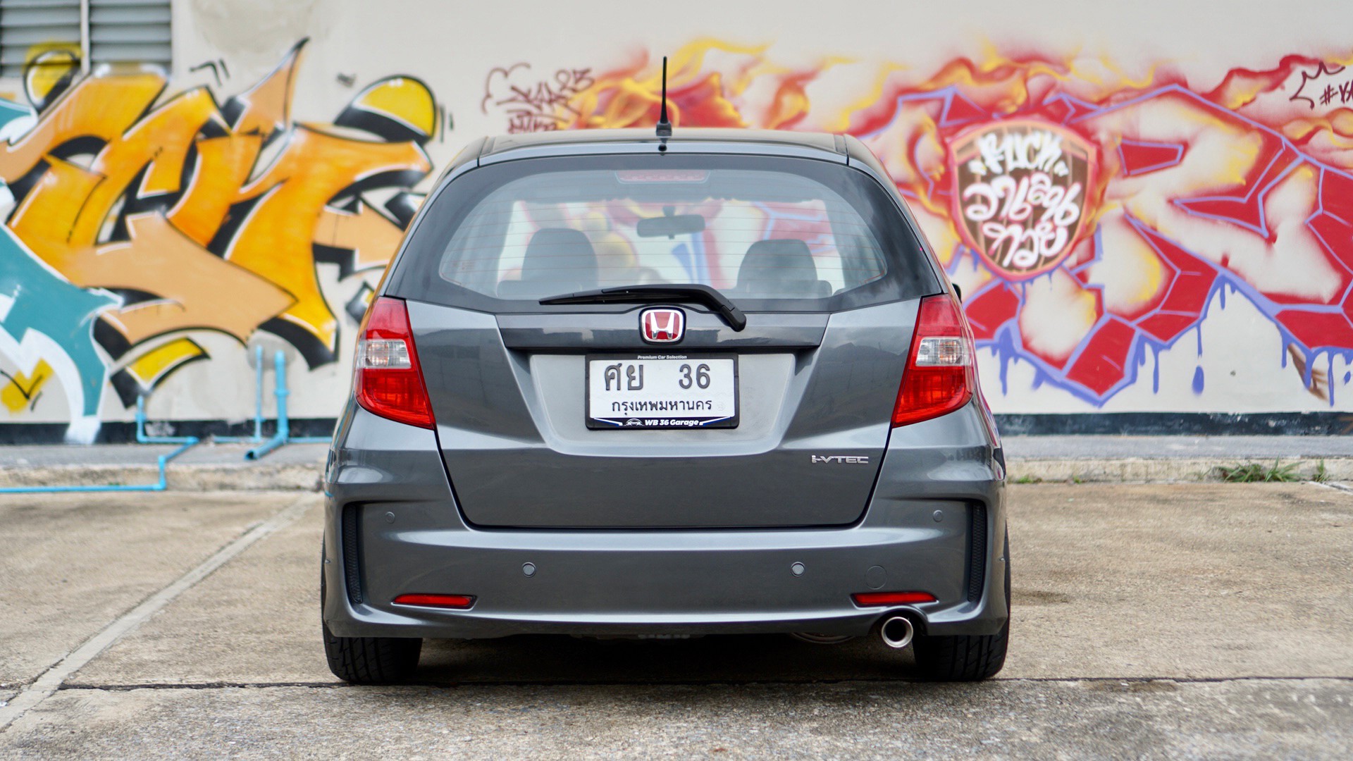 2013 Honda Jazz GE สีดำ (รูปที่ 12)
