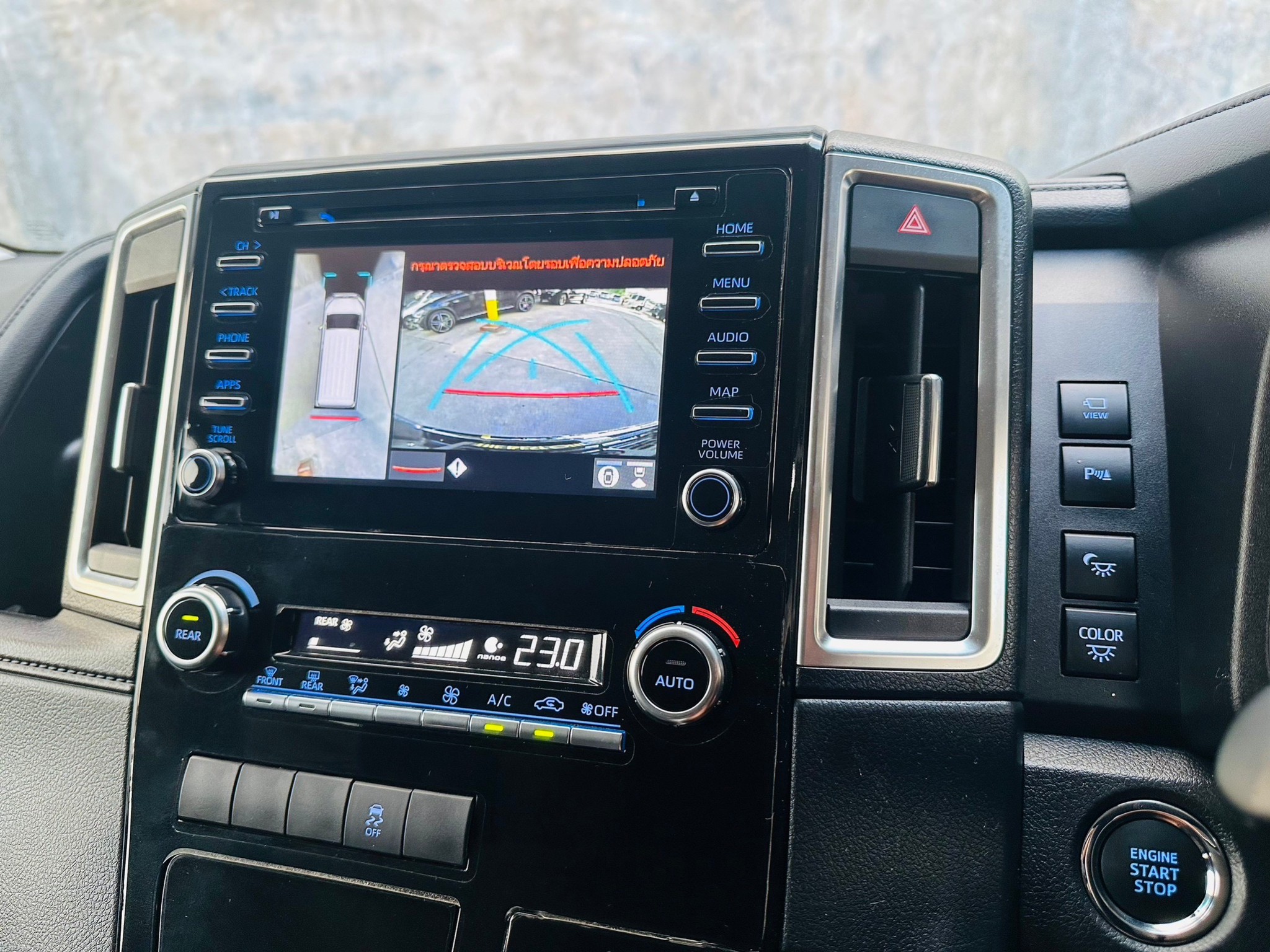 2020 Toyota Vellfire สีดำ (รูปที่ 6)