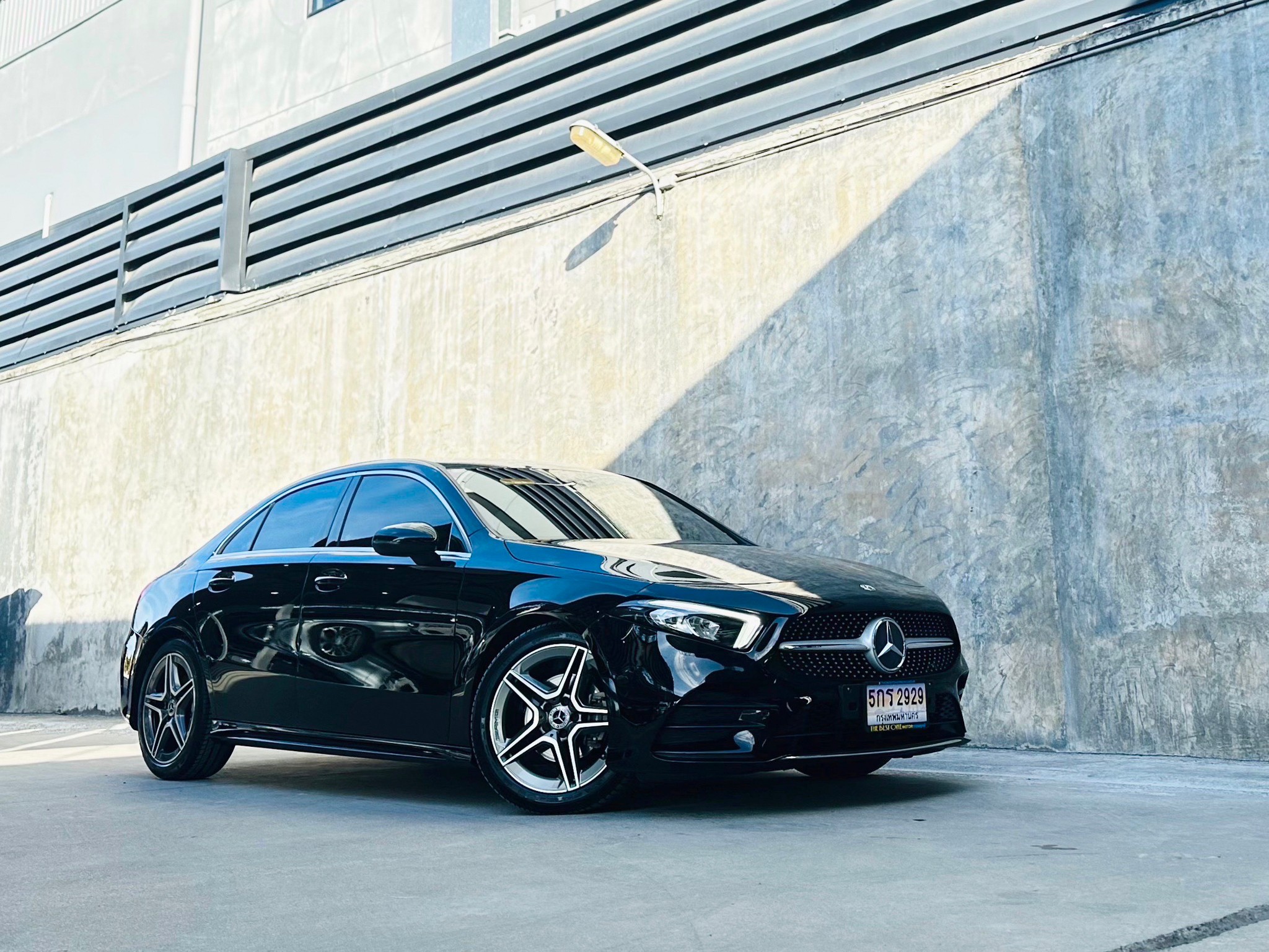 2019 Mercedes-Benz A-Class W169 A200 สีดำ (รูปที่ 4)