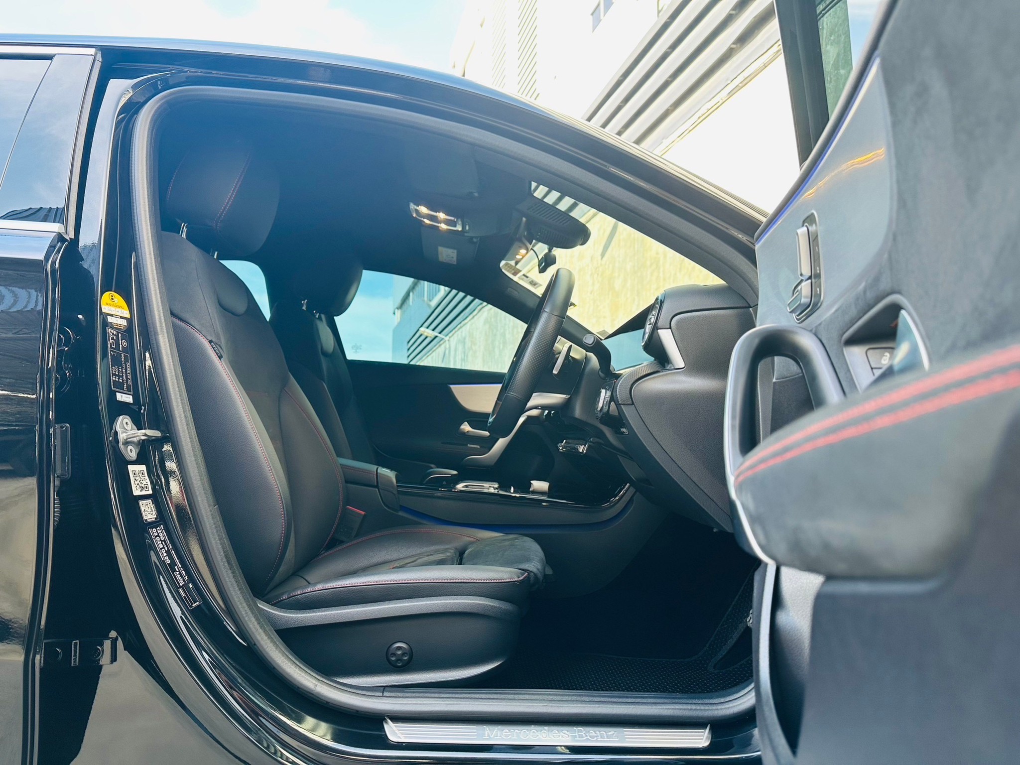 2019 Mercedes-Benz A-Class W169 A200 สีดำ (รูปที่ 3)