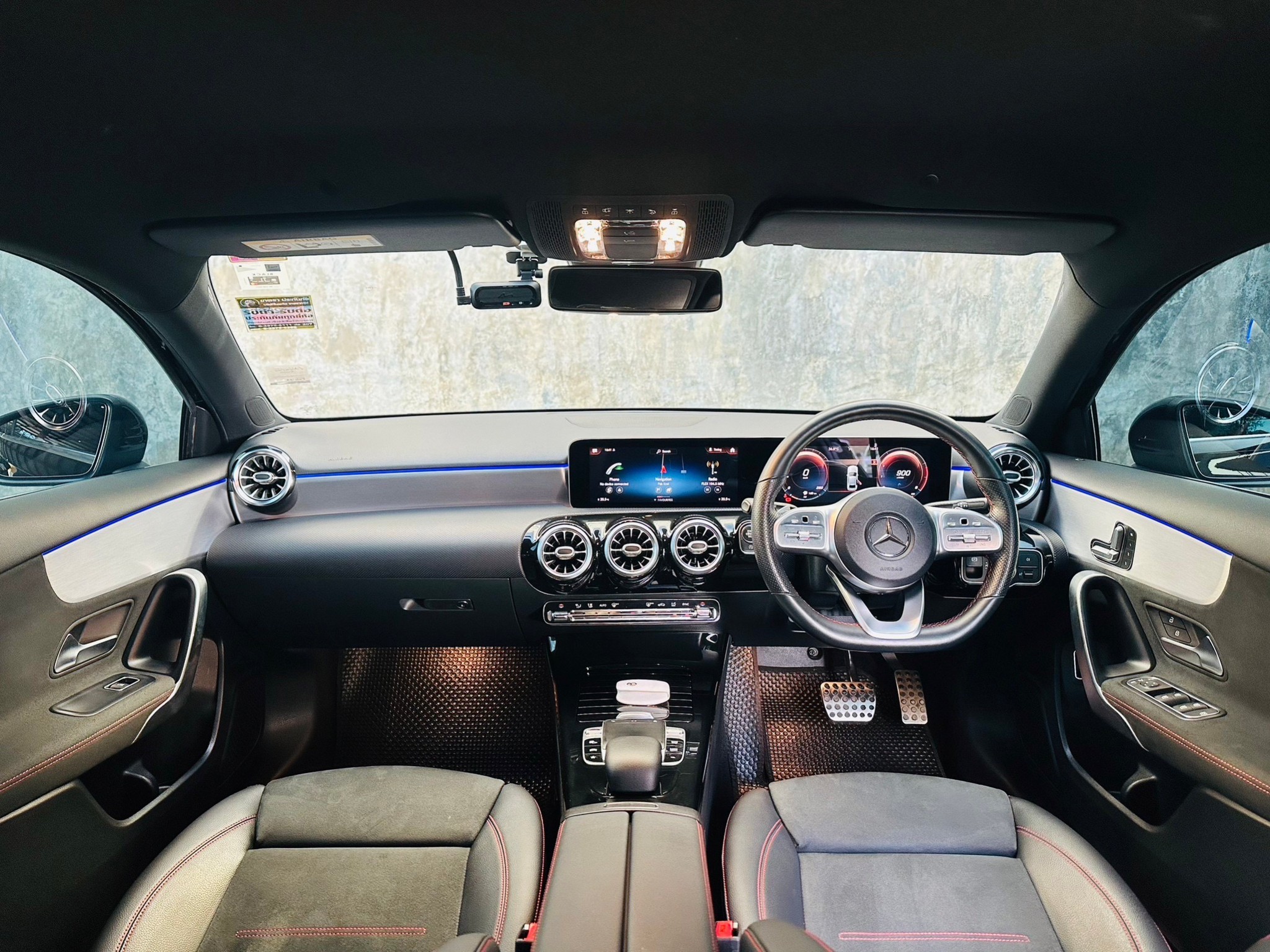 2019 Mercedes-Benz A-Class W169 A200 สีดำ (รูปที่ 15)