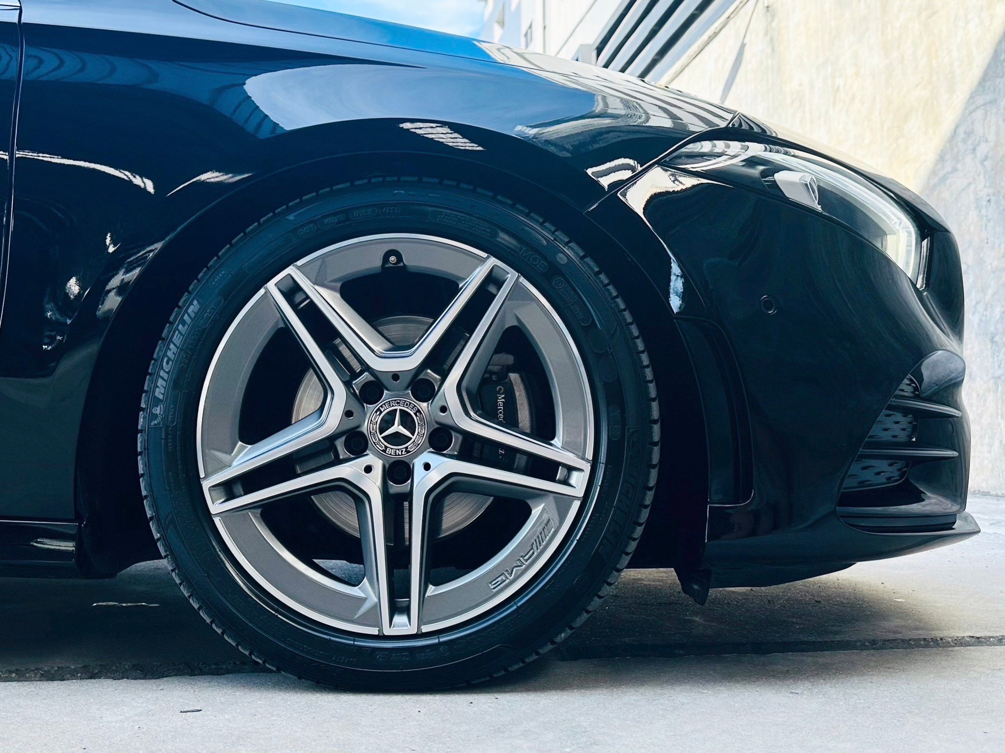 2019 Mercedes-Benz A-Class W169 A200 สีดำ (รูปที่ 6)