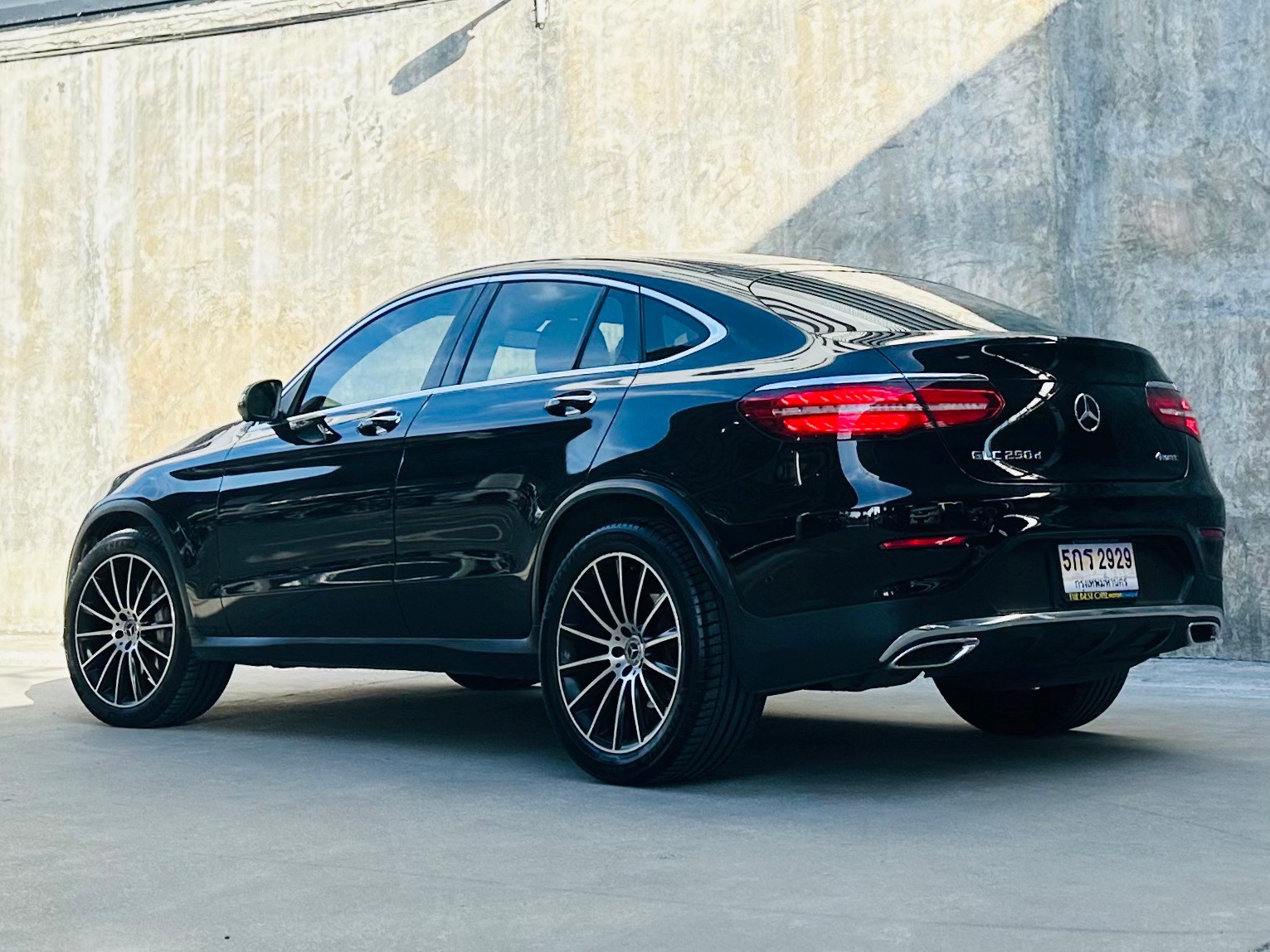 2018 Mercedes-Benz GLC-Class X253,C253 GLC250 สีดำ (รูปที่ 2)