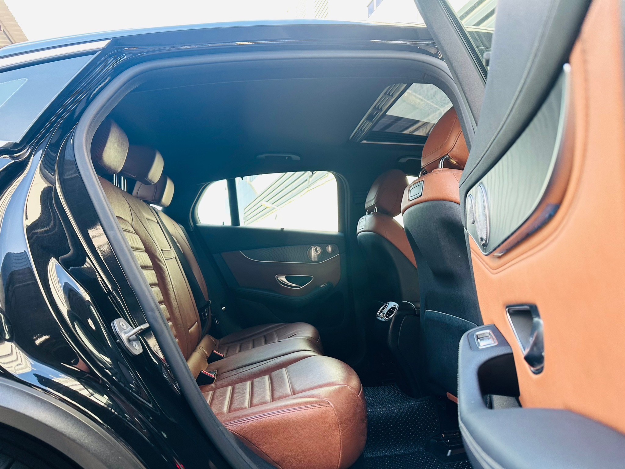 2018 Mercedes-Benz GLC-Class X253,C253 GLC250 สีดำ (รูปที่ 17)