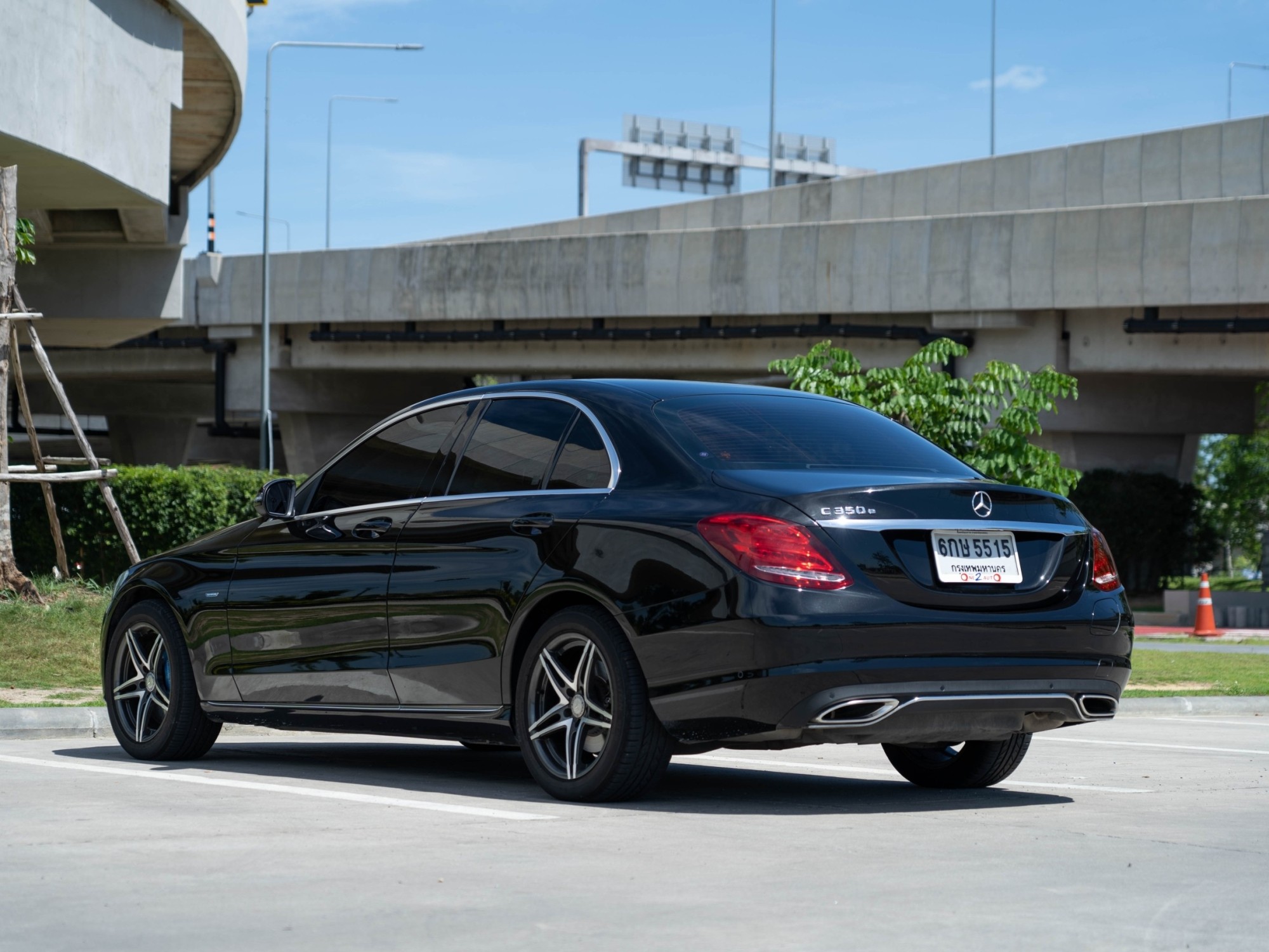 2017 Mercedes-Benz C-Class W206 C350e AMG สีดำ