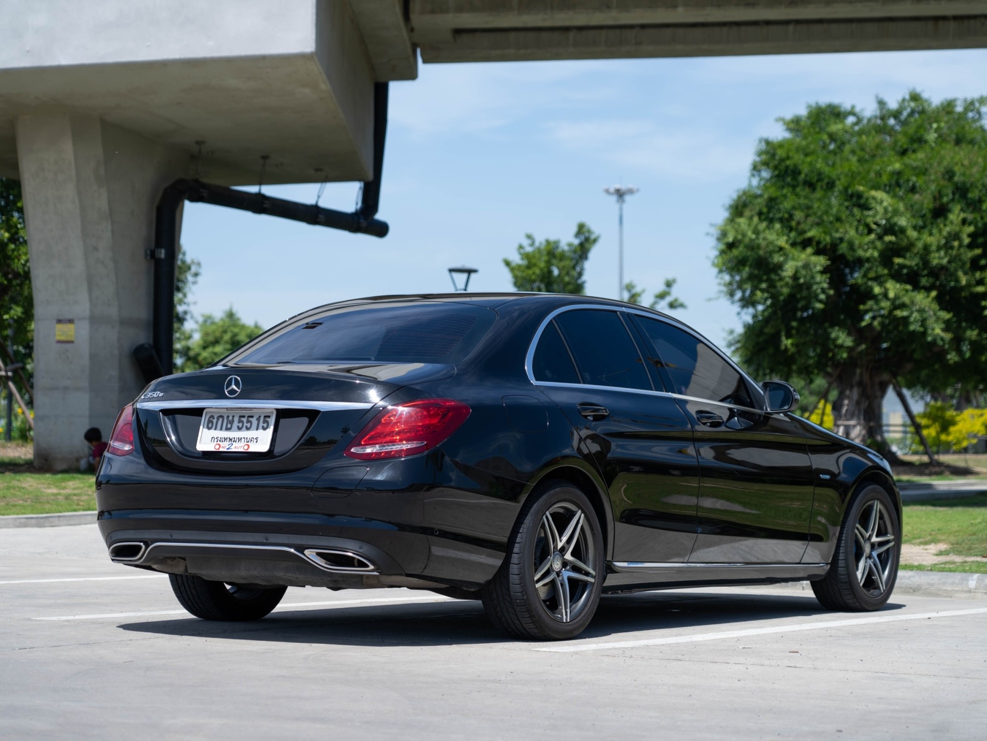 2017 Mercedes-Benz C-Class W206 C350e AMG สีดำ