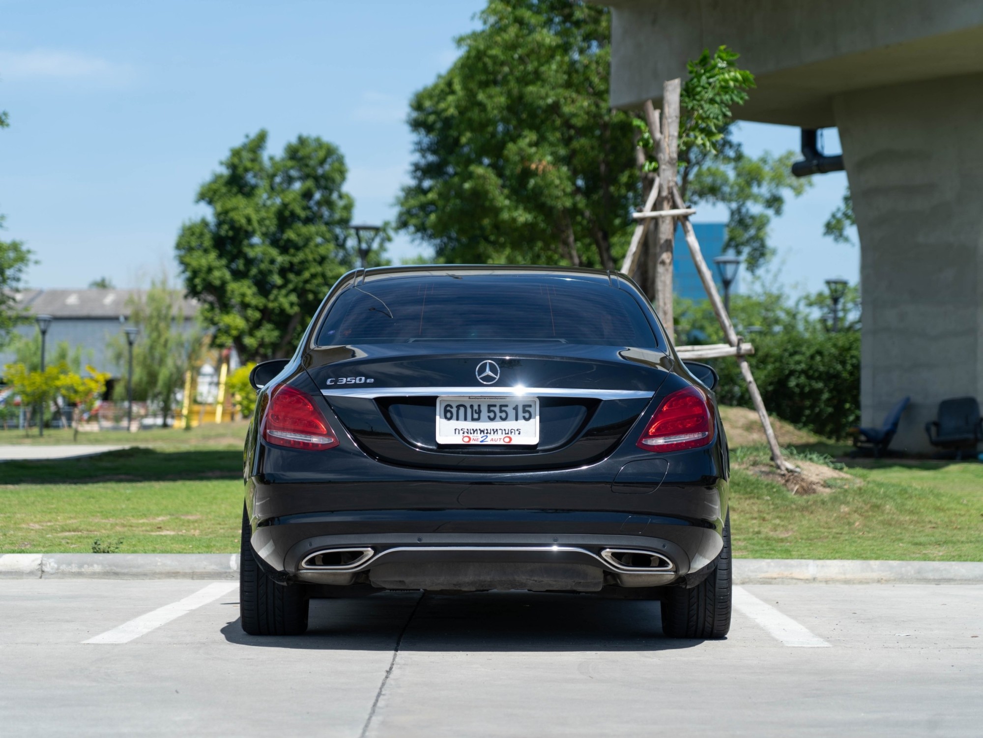 2017 Mercedes-Benz C-Class W206 C350e AMG สีดำ