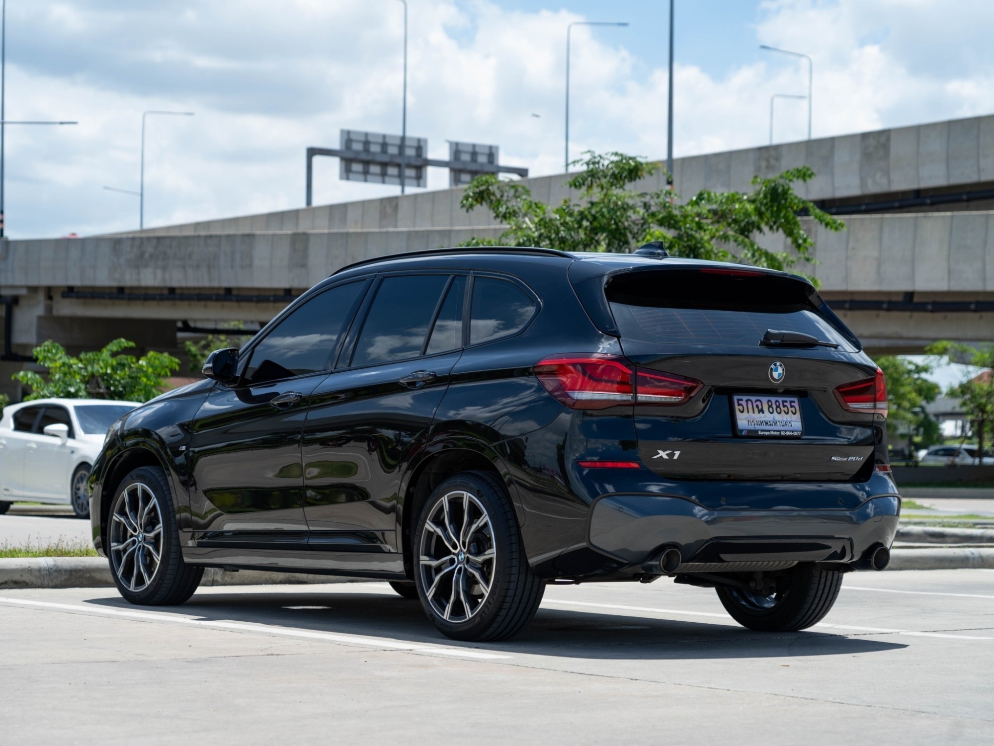 2021 BMW X1 U11 สีดำ (รูปที่ 15)