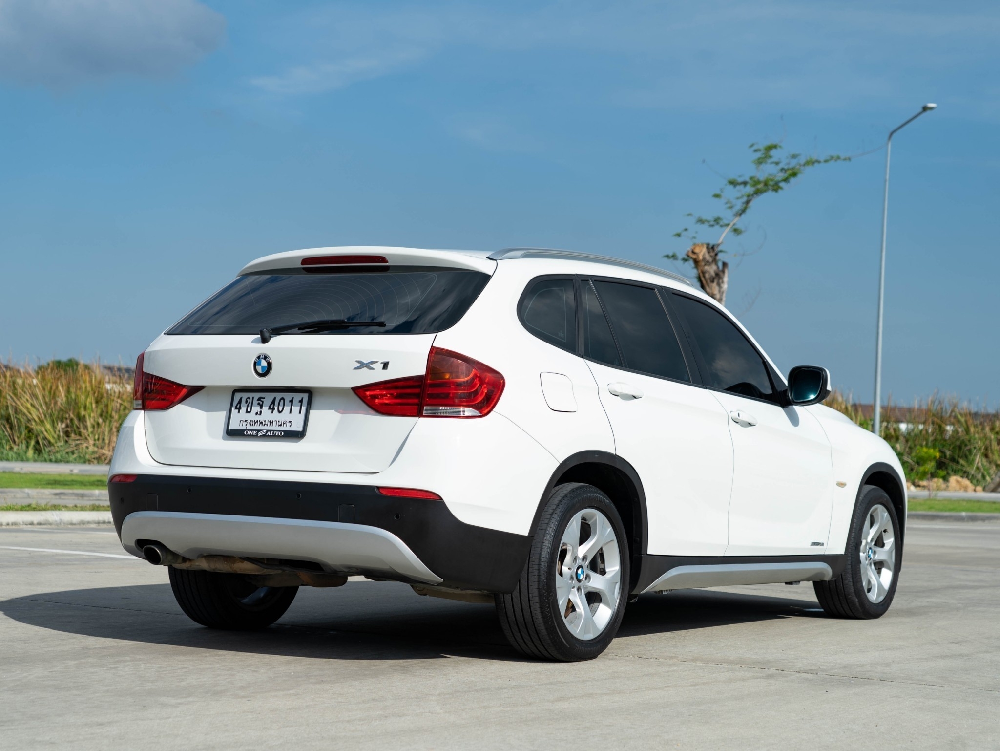 2012 BMW X1 E84 สีขาว (รูปที่ 13)