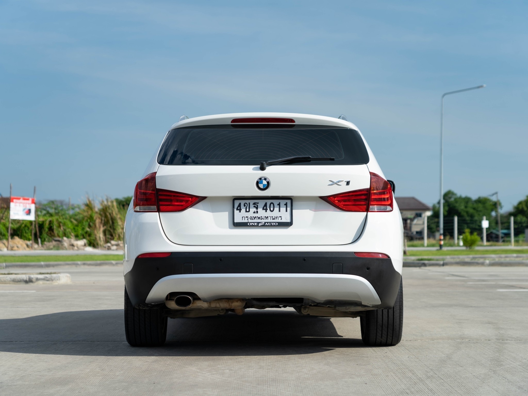 2012 BMW X1 E84 สีขาว (รูปที่ 15)