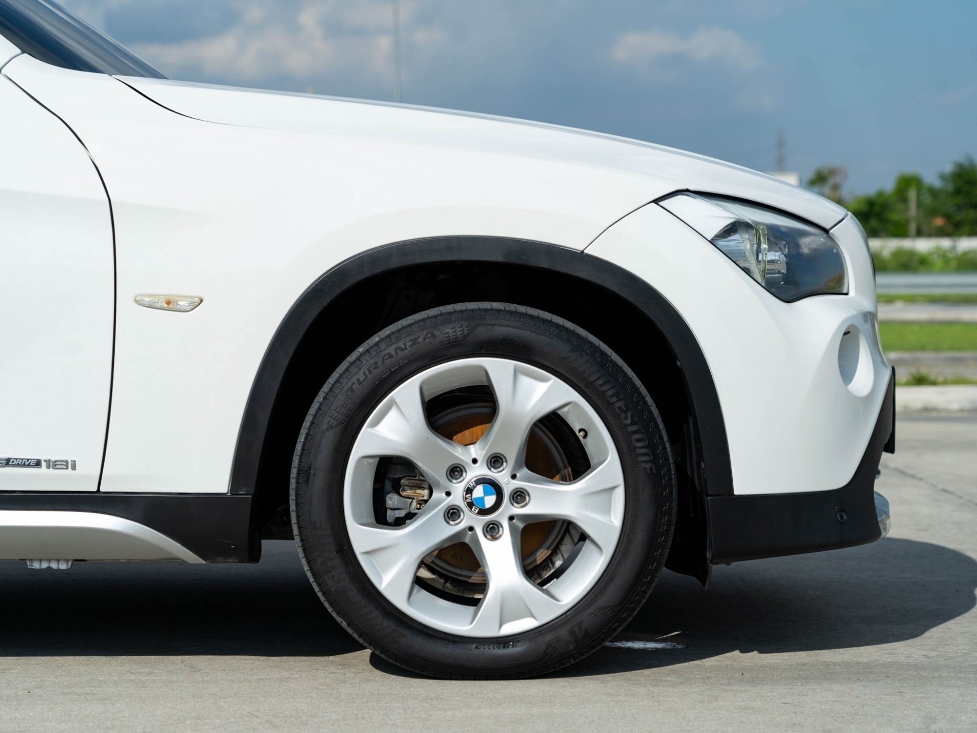 2012 BMW X1 E84 สีขาว (รูปที่ 12)