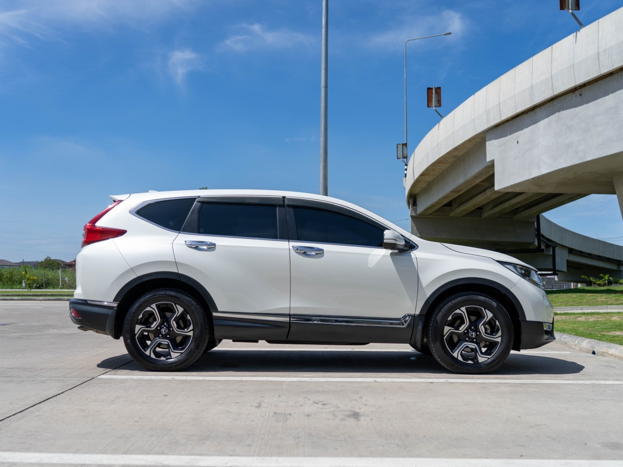 2018 Honda CR-V สีขาว