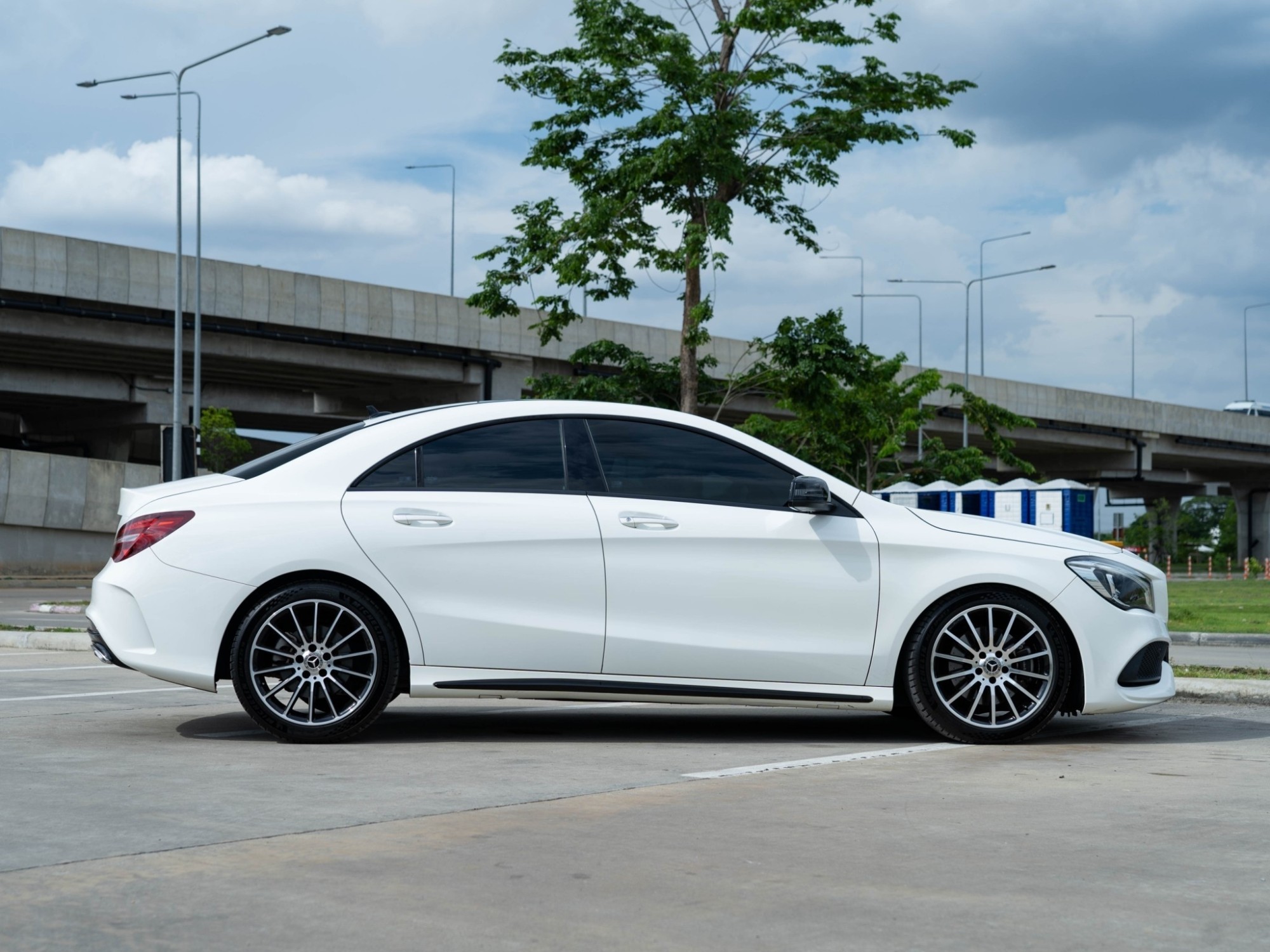 2018 Mercedes-Benz CLA-Class C118 CLA250 สีขาว (รูปที่ 18)