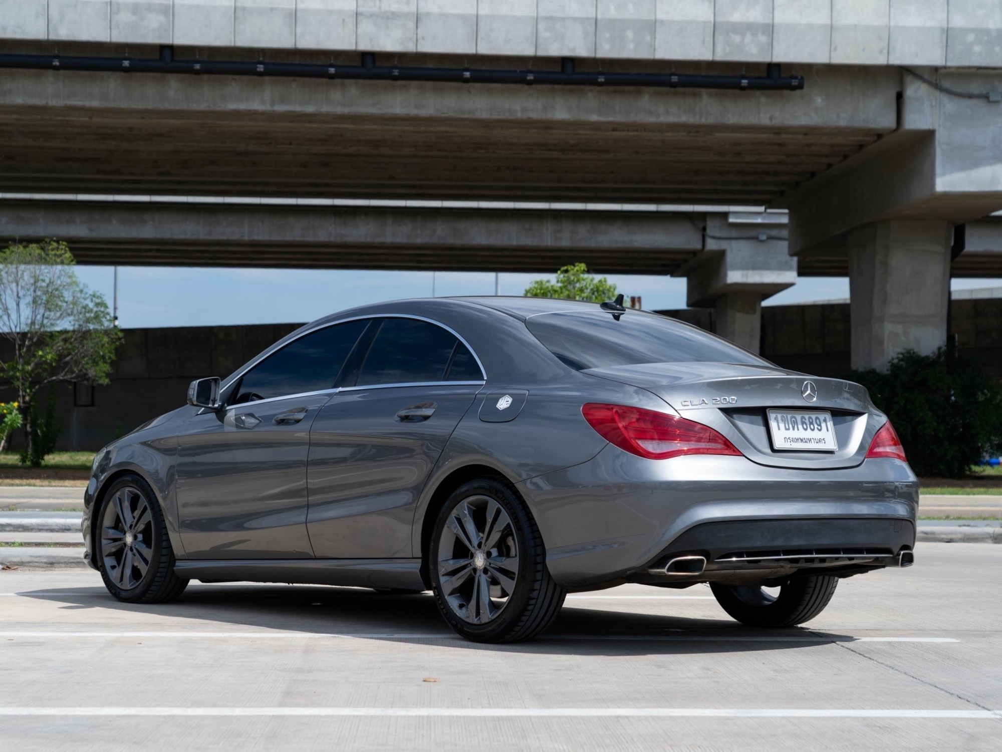 2017 Mercedes-Benz C-Class W205 C200 สีเทา