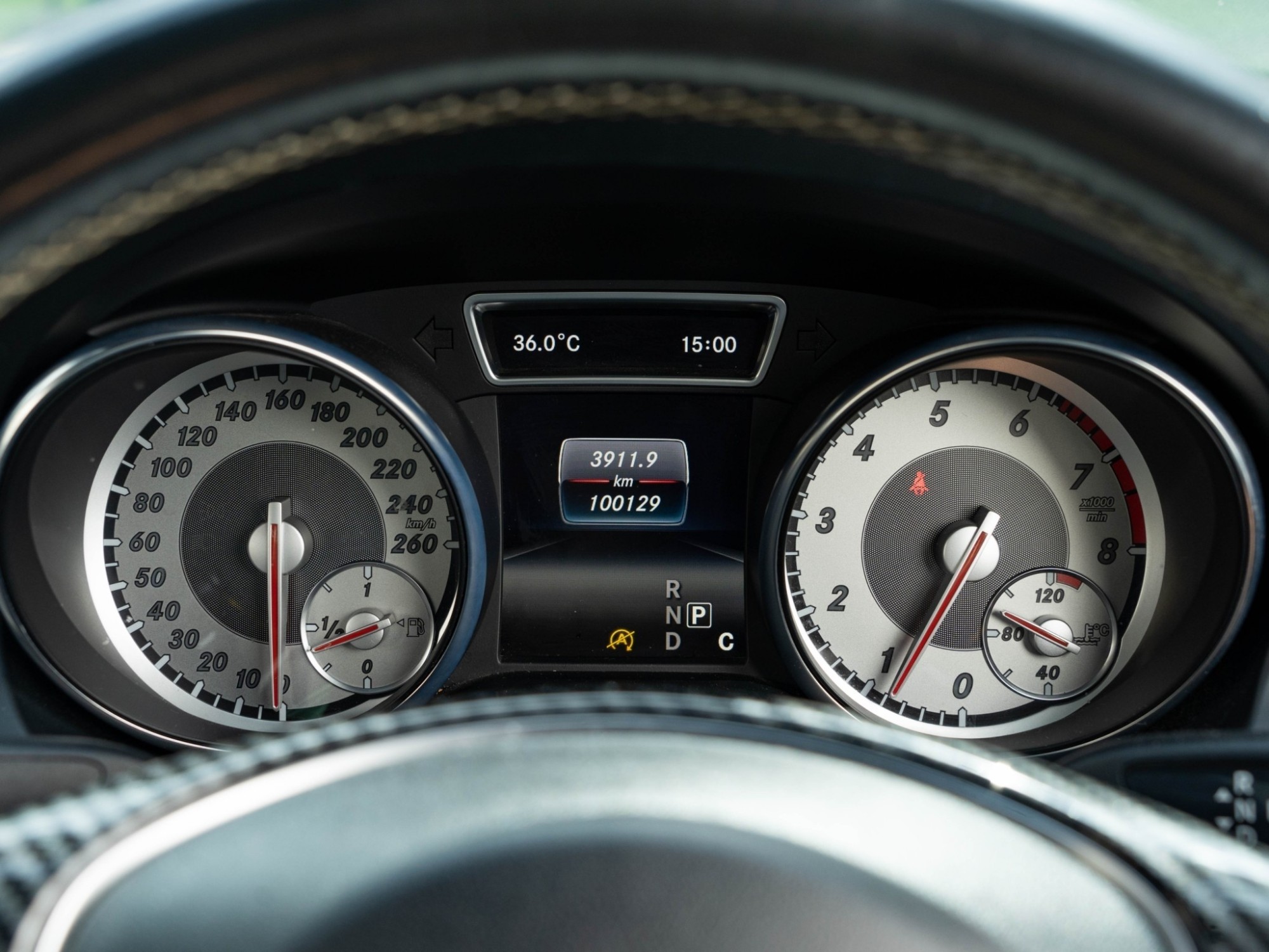 2017 Mercedes-Benz C-Class W205 C200 สีเทา (รูปที่ 2)