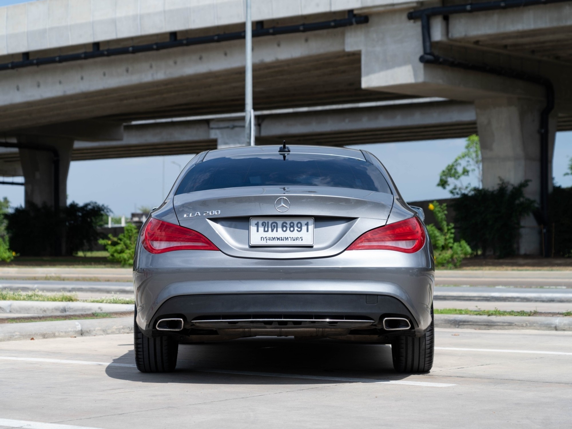 2017 Mercedes-Benz C-Class W205 C200 สีเทา