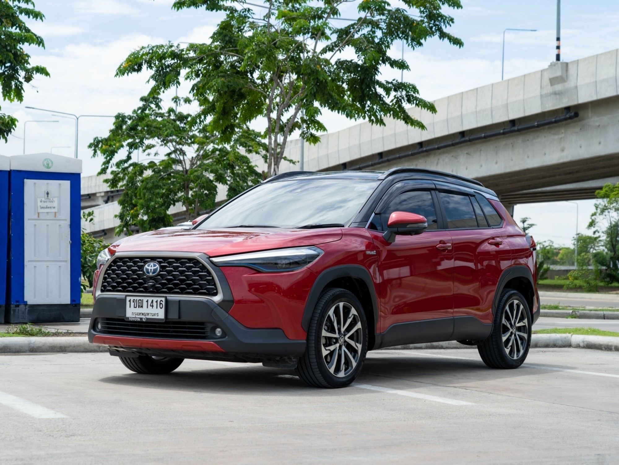2020 Toyota Corolla Cross สีแดง (รูปที่ 16)