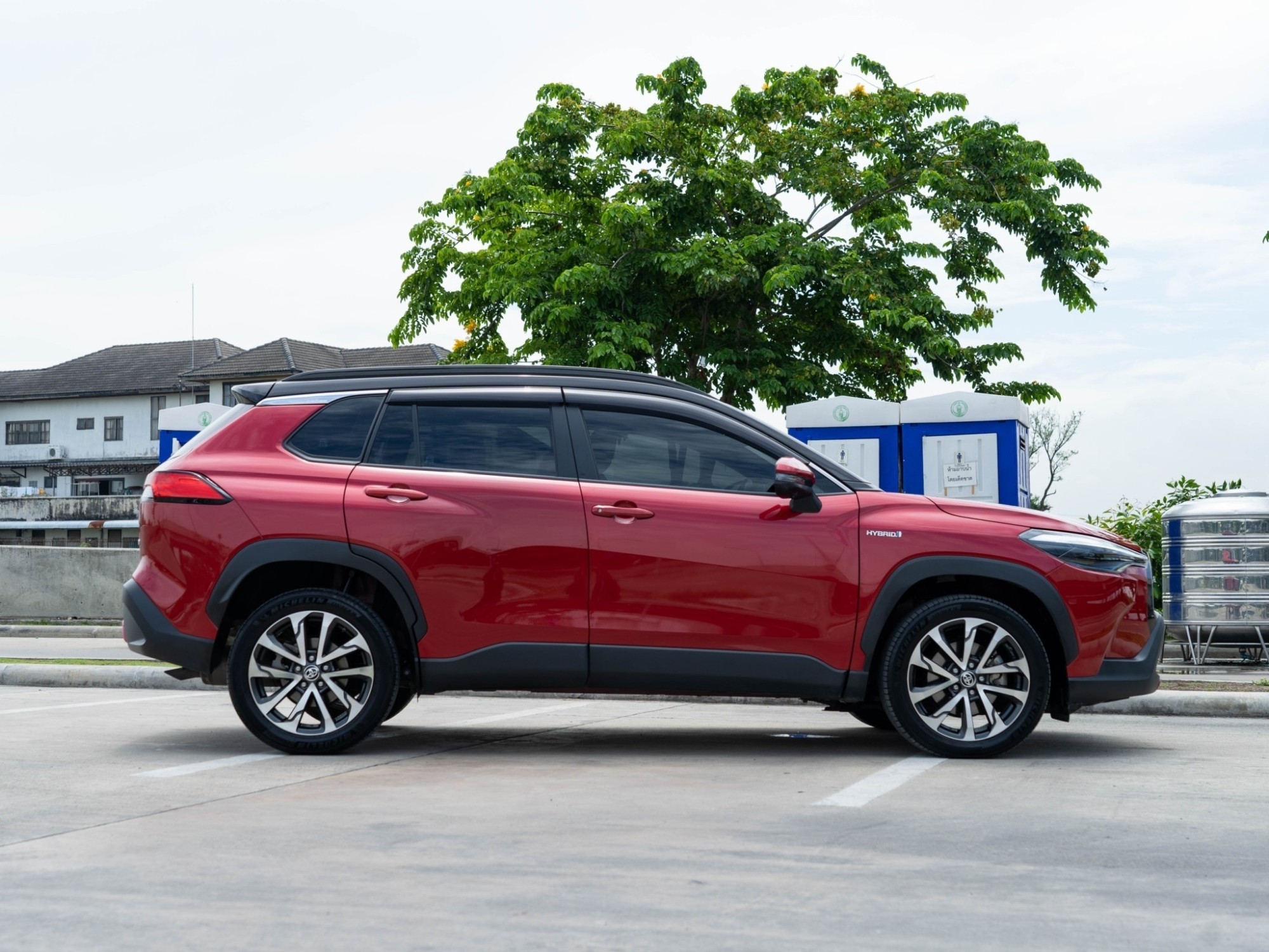 2020 Toyota Corolla Cross สีแดง (รูปที่ 15)