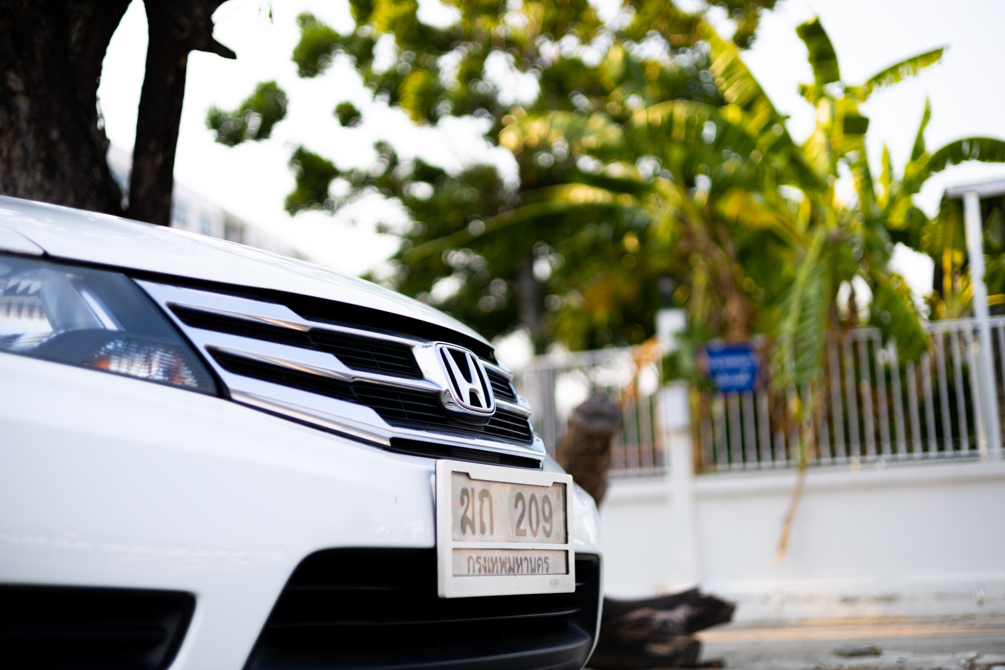 2012 Honda City สีขาว (รูปที่ 2)