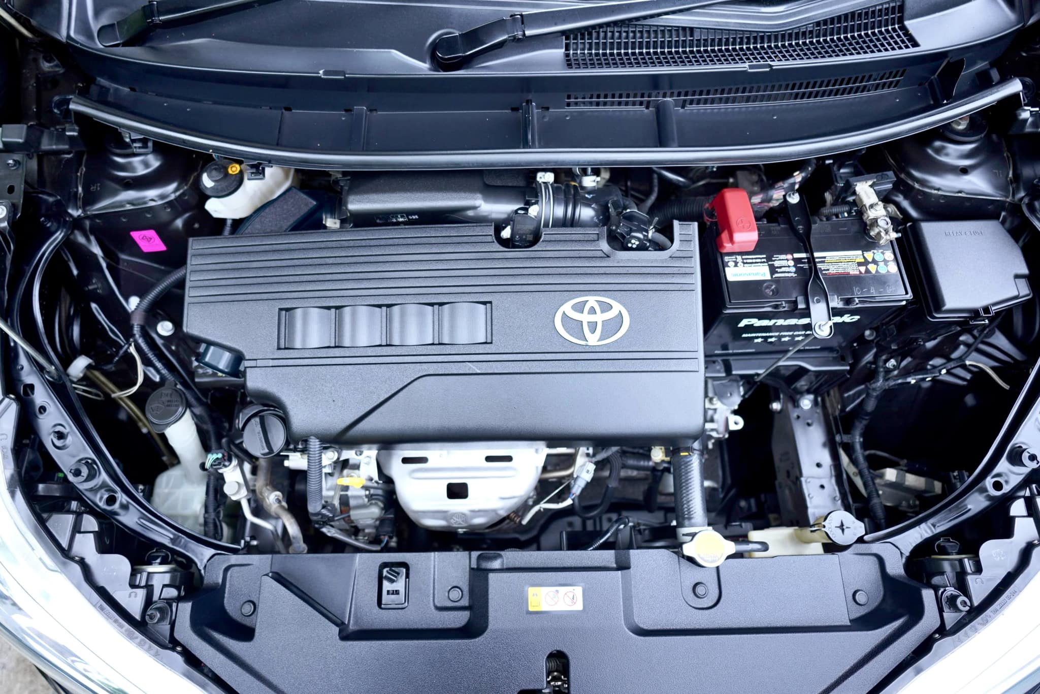 Toyota Yaris 5Dr. Hatchback รถมือเดียว สวยจับใจ (รูปที่ 24)