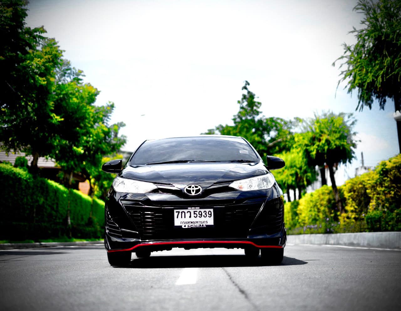 Toyota Yaris 5Dr. Hatchback รถมือเดียว สวยจับใจ (รูปที่ 2)