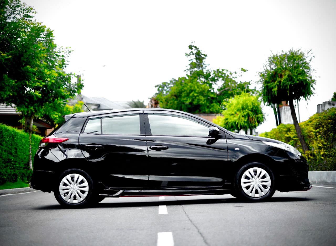 Toyota Yaris 5Dr. Hatchback รถมือเดียว สวยจับใจ (รูปที่ 12)