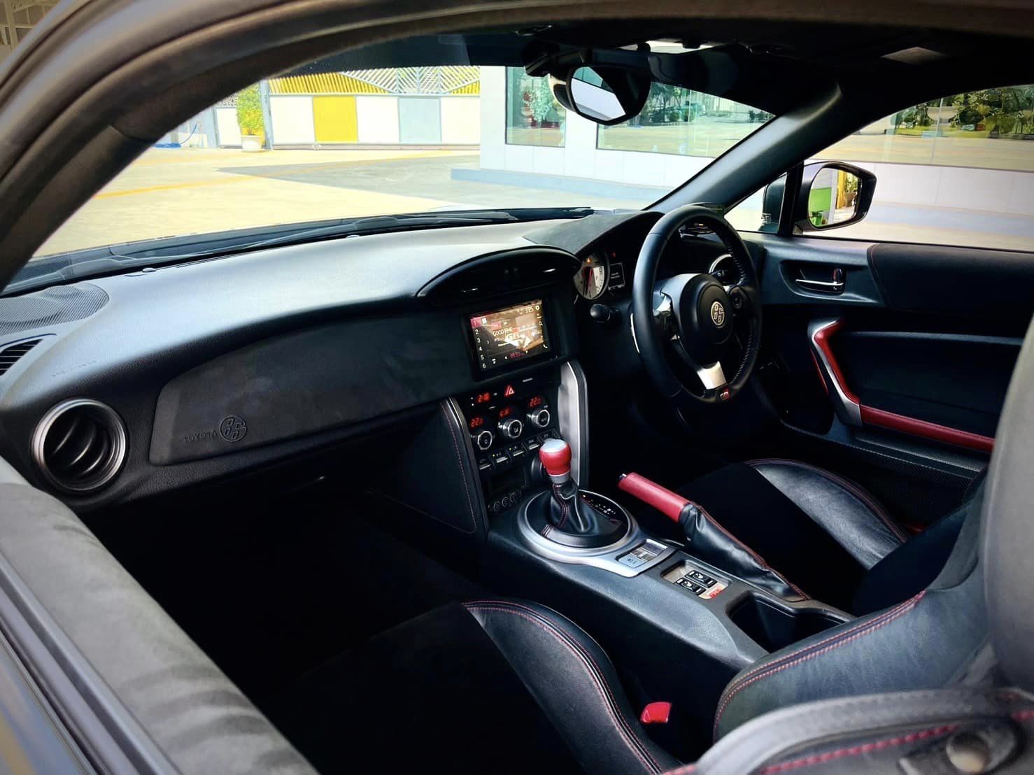 Toyota FT-86 คันที่สวยที่สุดในตลาด รถยนต์มือสอง แน่นอน คะ (รูปที่ 37)