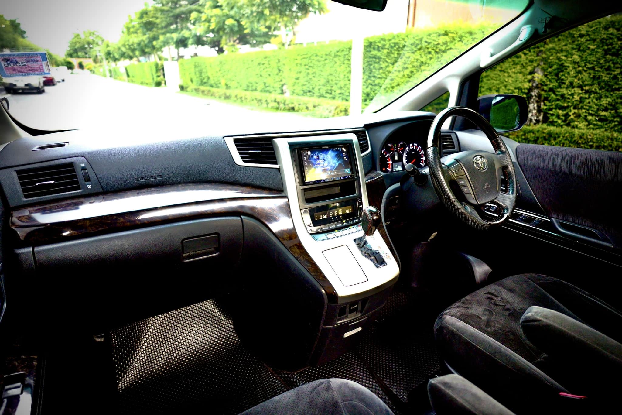 Toyota Vellfire Platinum ตัวหายาก มีมาให้จับจองแล้วจ้าาา (รูปที่ 25)