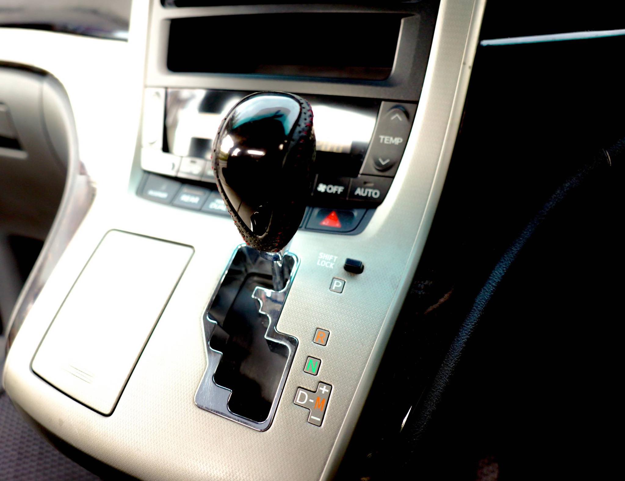 Toyota Vellfire Platinum ตัวหายาก มีมาให้จับจองแล้วจ้าาา (รูปที่ 22)