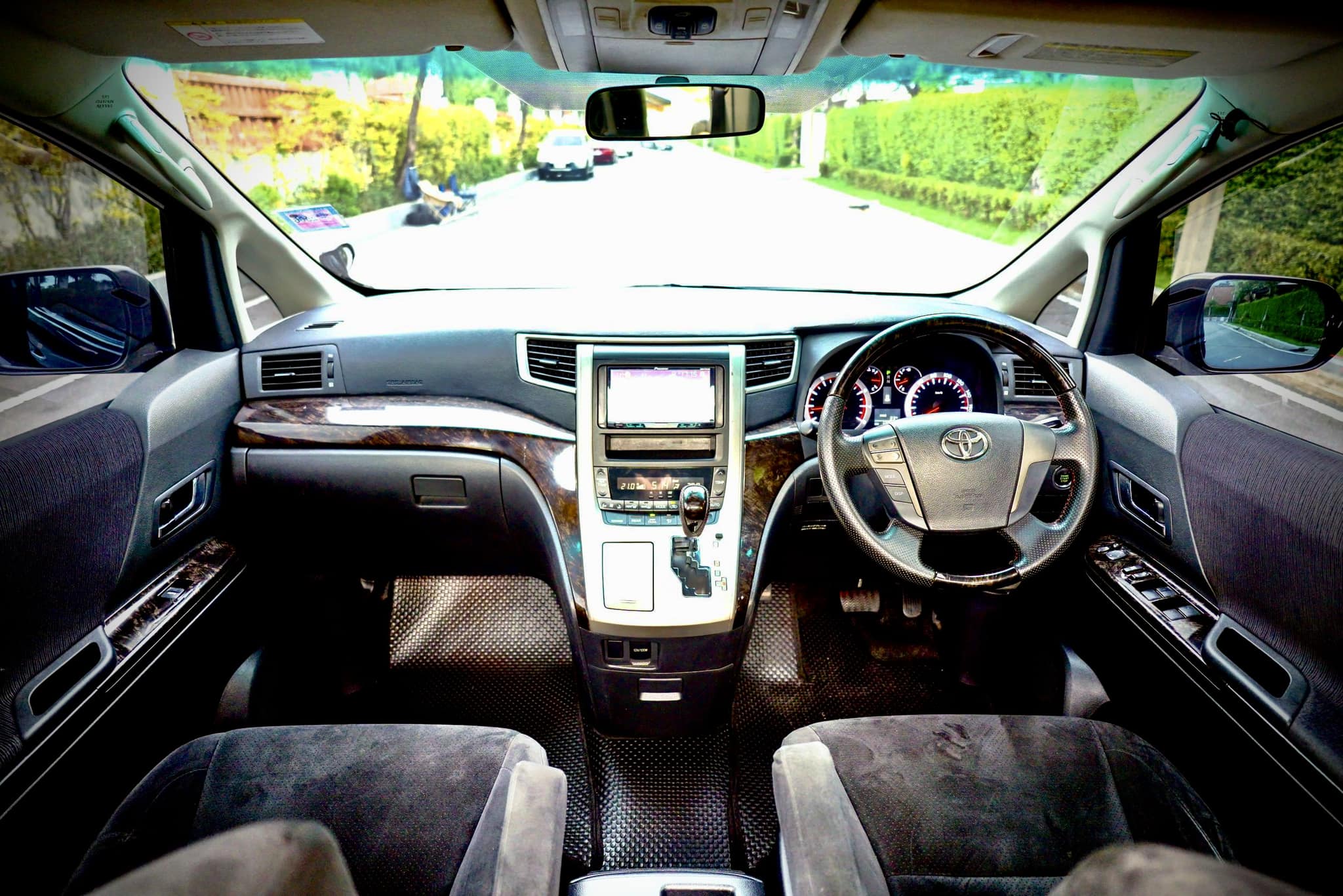 Toyota Vellfire Platinum ตัวหายาก มีมาให้จับจองแล้วจ้าาา (รูปที่ 18)