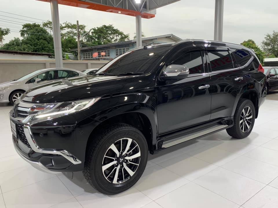 Mitsubishi Pajero Sport ปี 2017 สีดำ (รูปที่ 2)