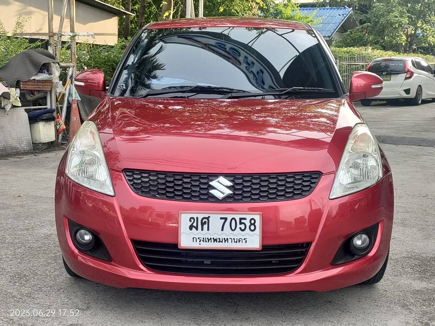 TOP SUZUKI SWIFT 1.2GLX VVT CVT ปี2012 ฟรีดาวน์