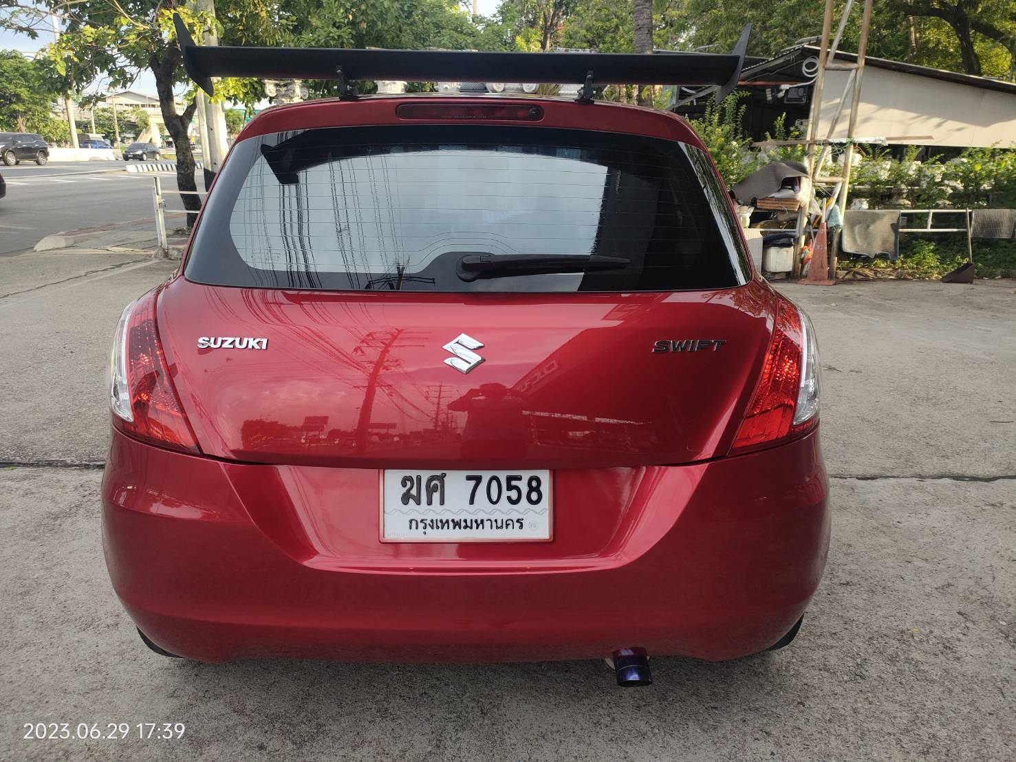 TOP SUZUKI SWIFT 1.2GLX VVT CVT ปี2012 ฟรีดาวน์